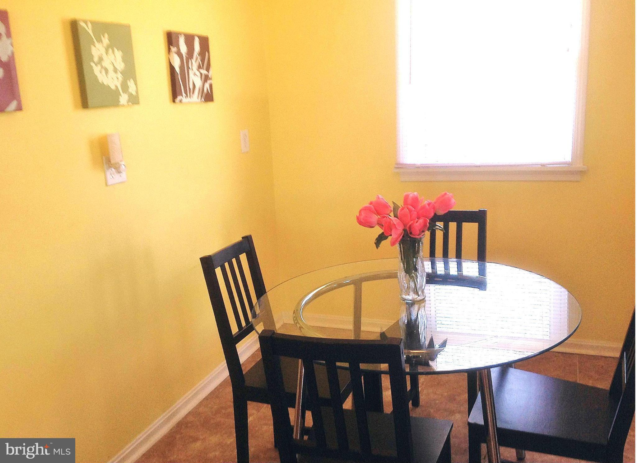 YORKSHIRE VILLAGE - Residential