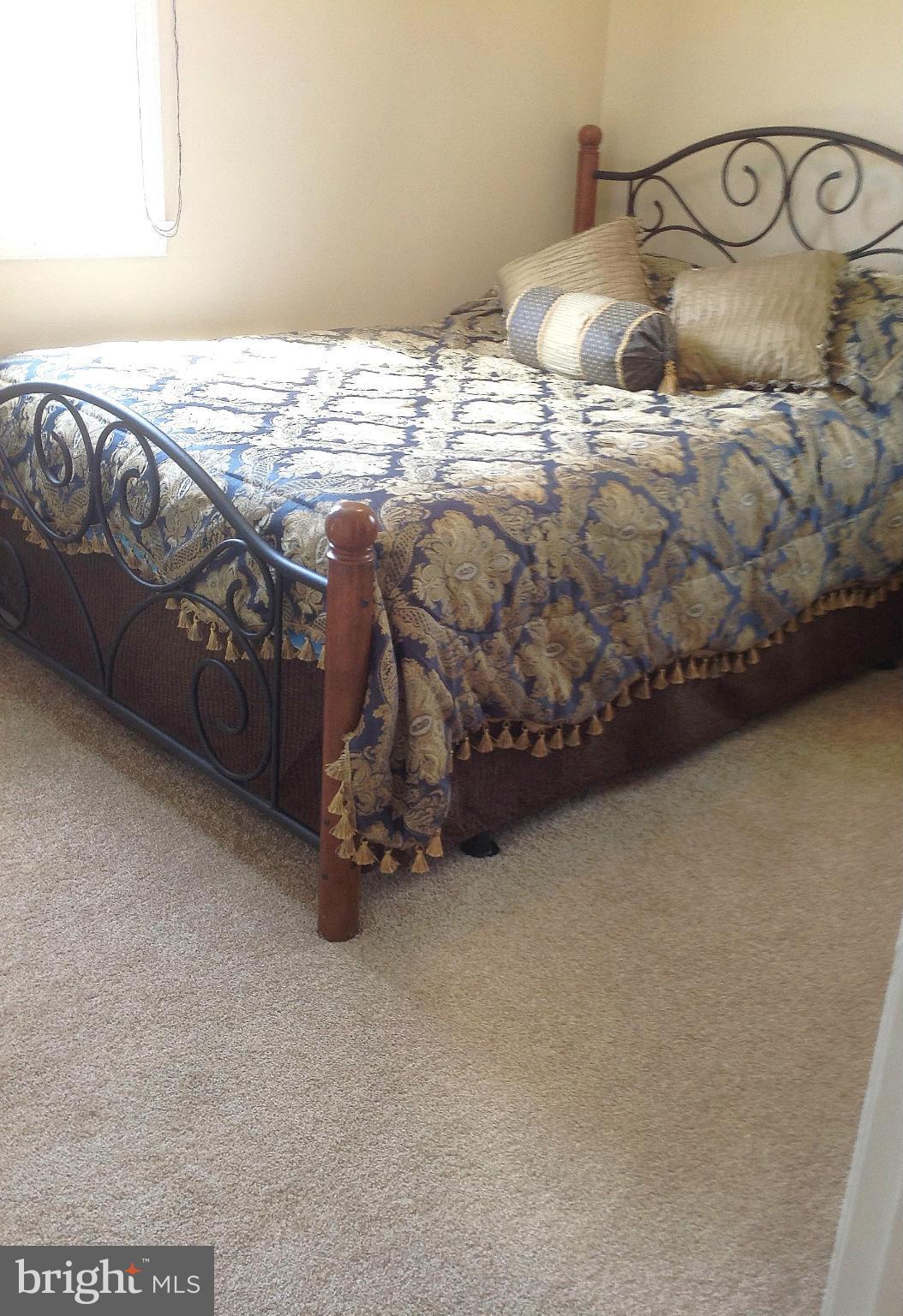 YORKSHIRE VILLAGE - Residential