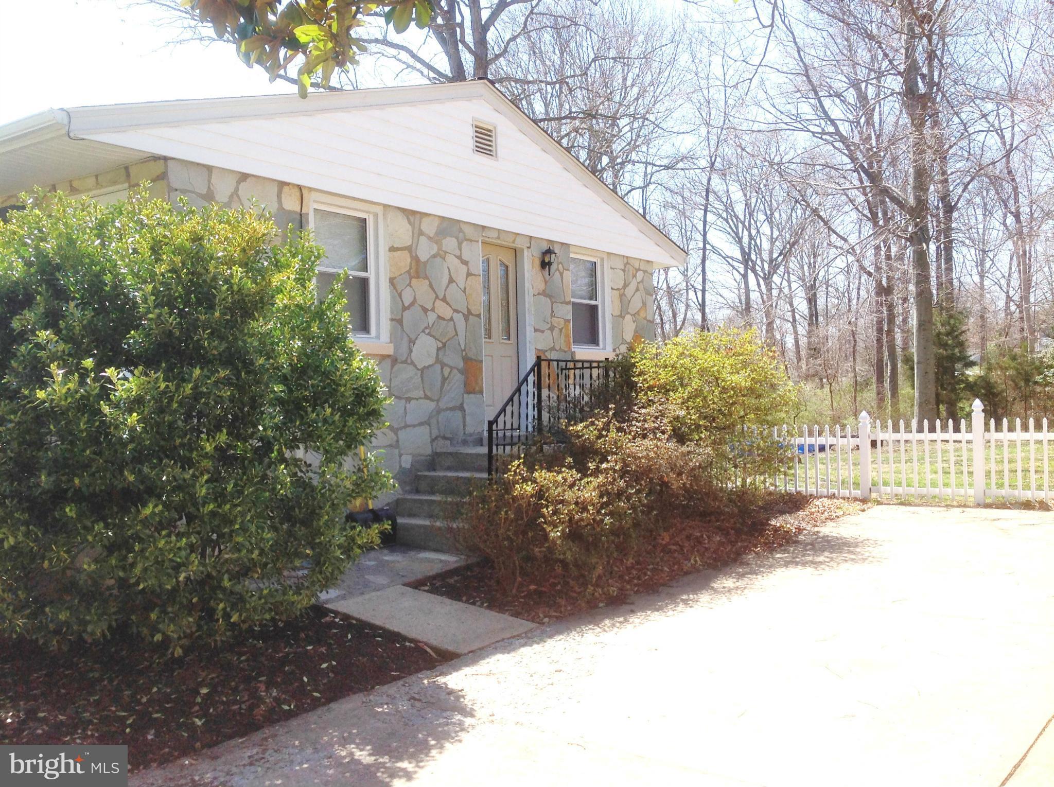 YORKSHIRE VILLAGE - Residential