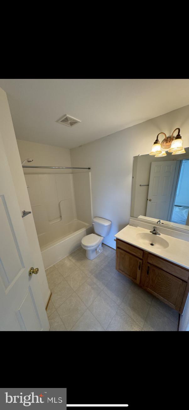 BRIAR RUN - Residential Lease