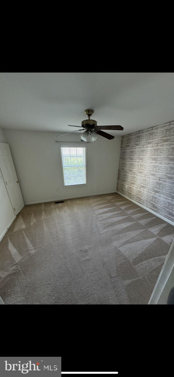 BRIAR RUN - Residential Lease