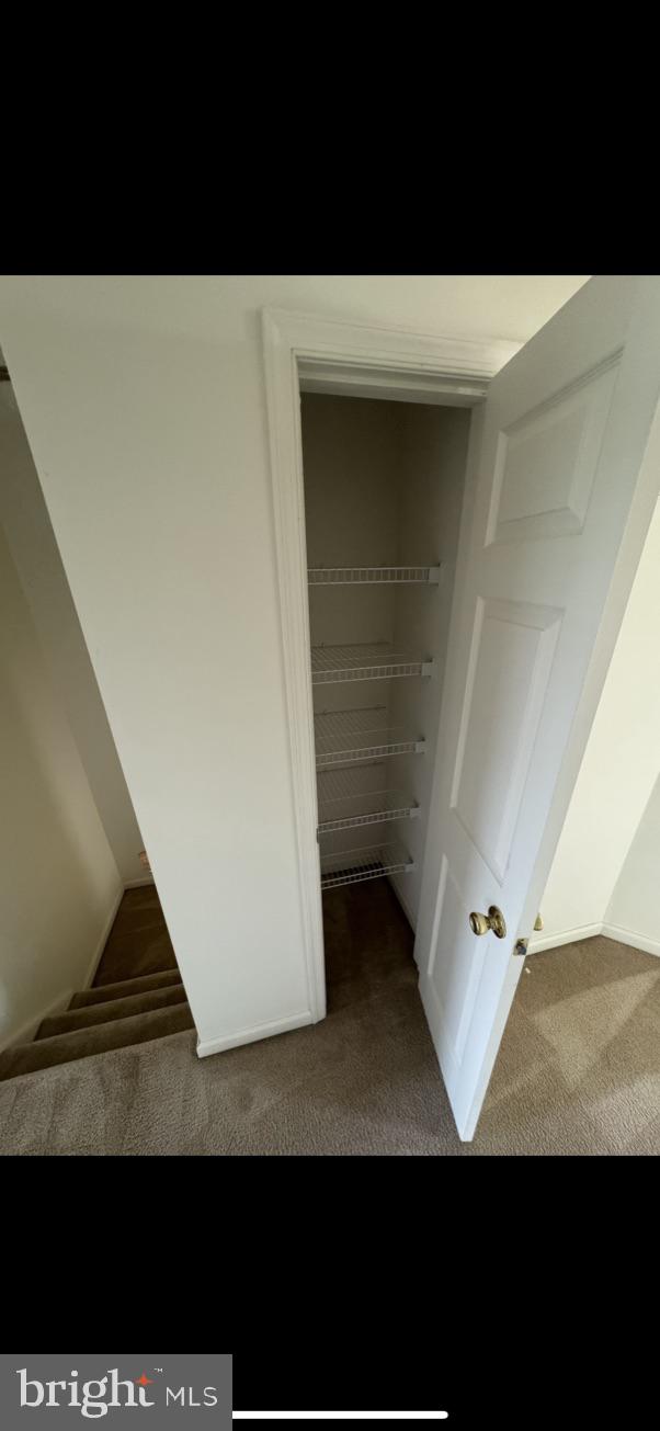 BRIAR RUN - Residential Lease