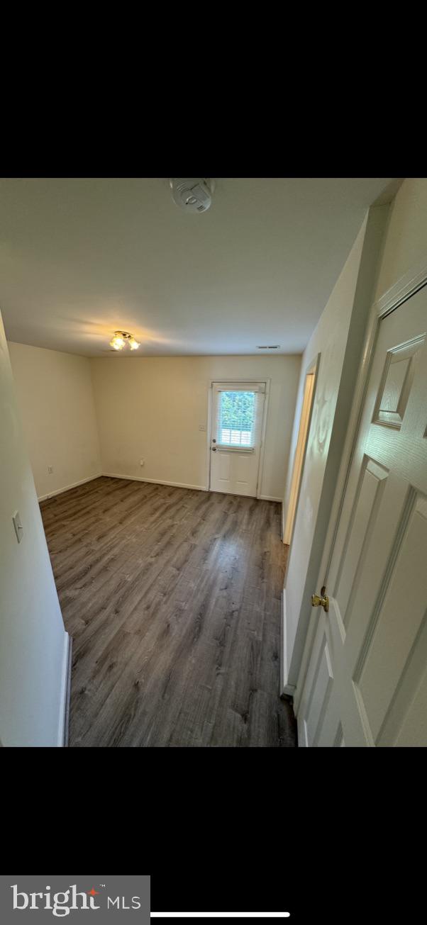 BRIAR RUN - Residential Lease