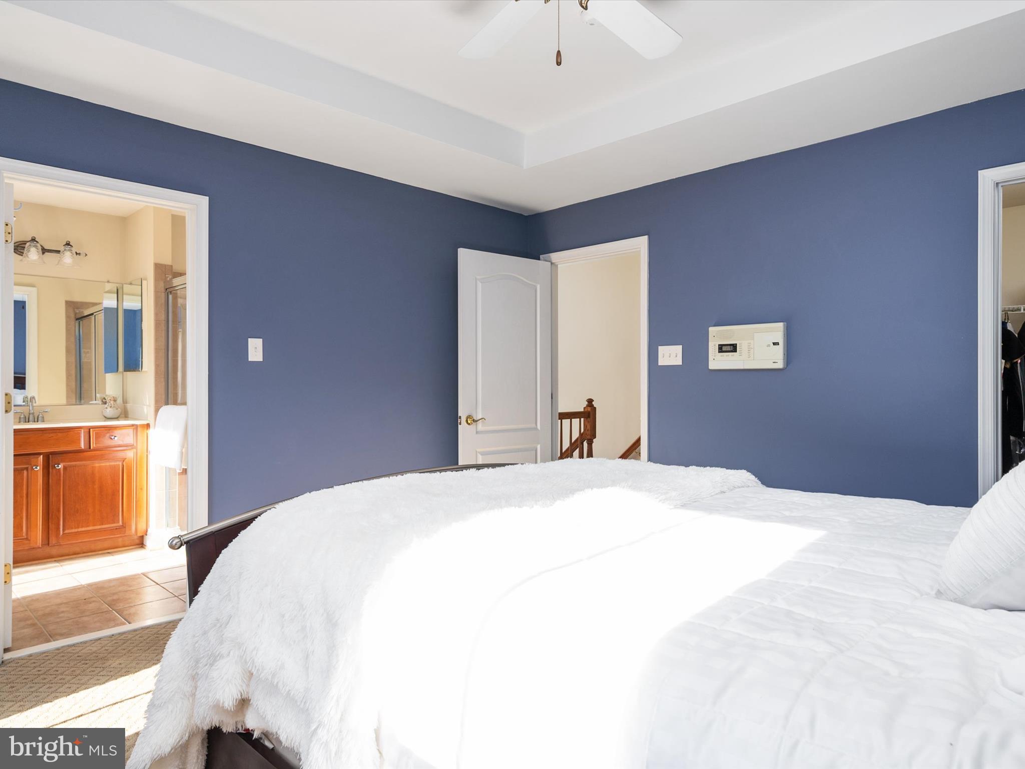 SUMMIT CHASE - Residential