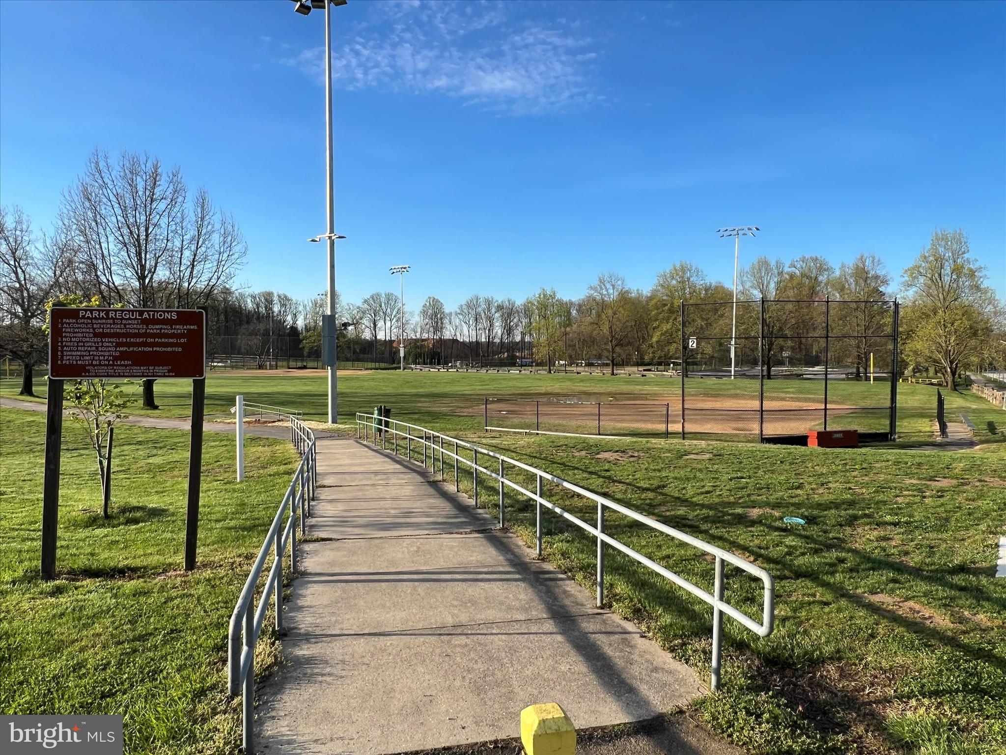 SUMMIT CHASE - Residential