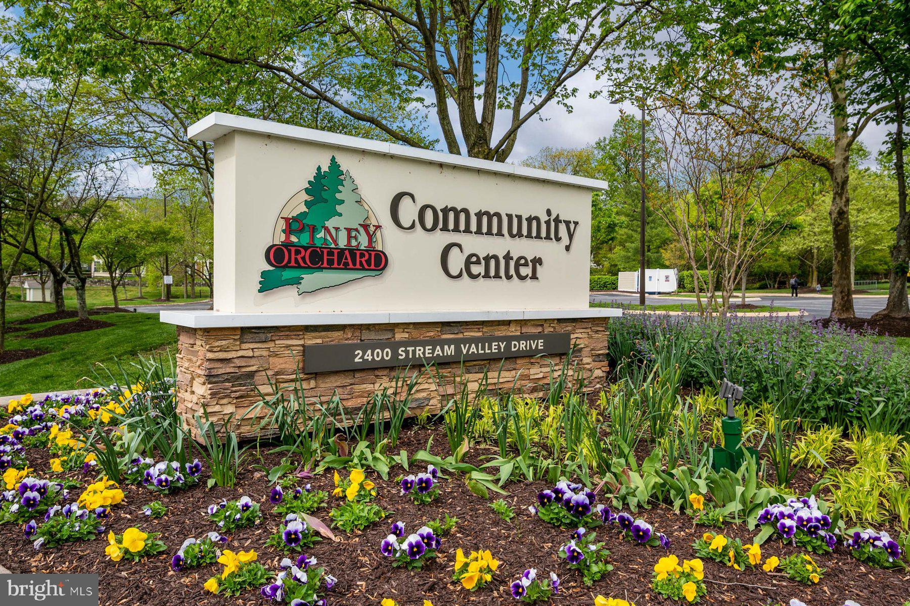 SUMMIT CHASE - Residential