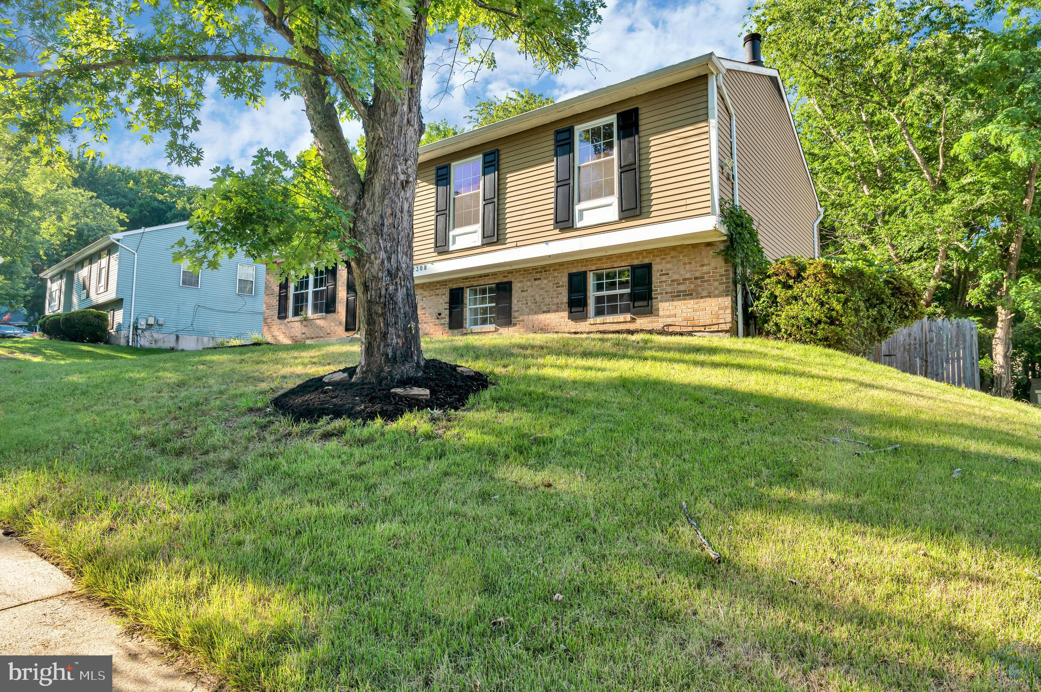 OLD FORT HILLS PLAT FIVE - Residential Lease