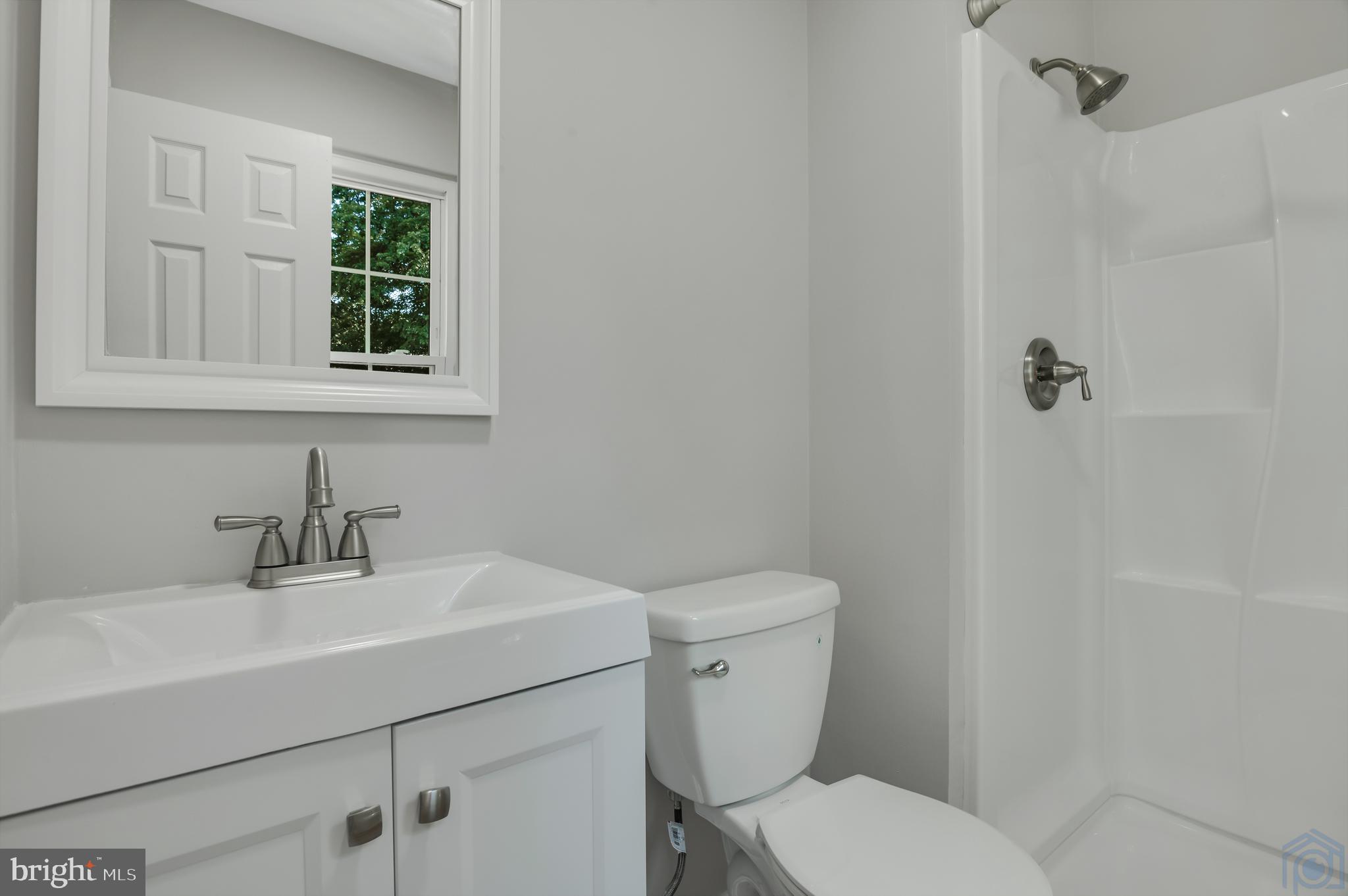 OLD FORT HILLS PLAT FIVE - Residential Lease