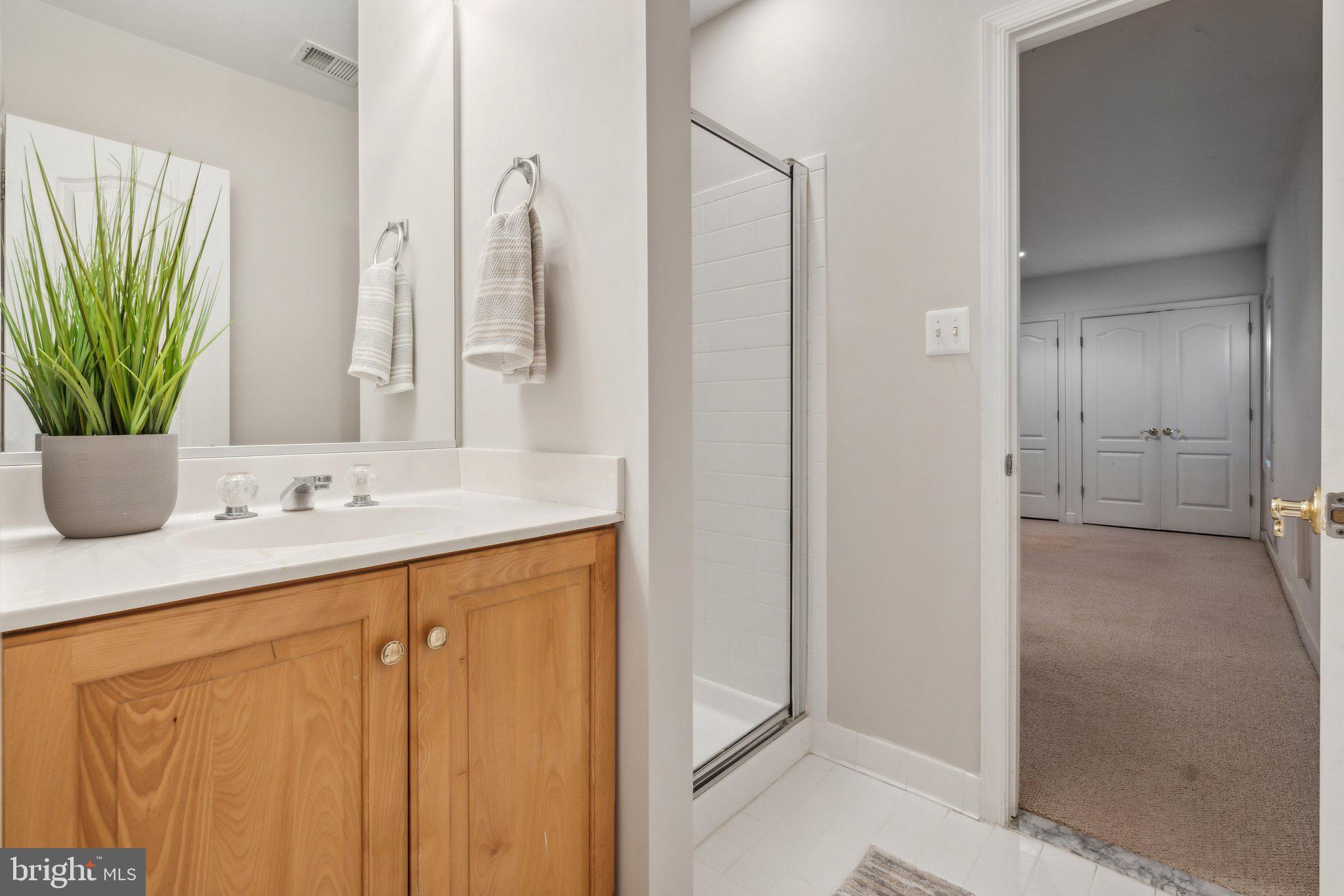 LAKEWOOD ESTATES - Residential