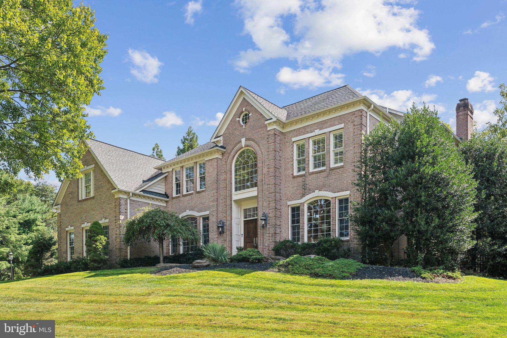 LAKEWOOD ESTATES - Residential