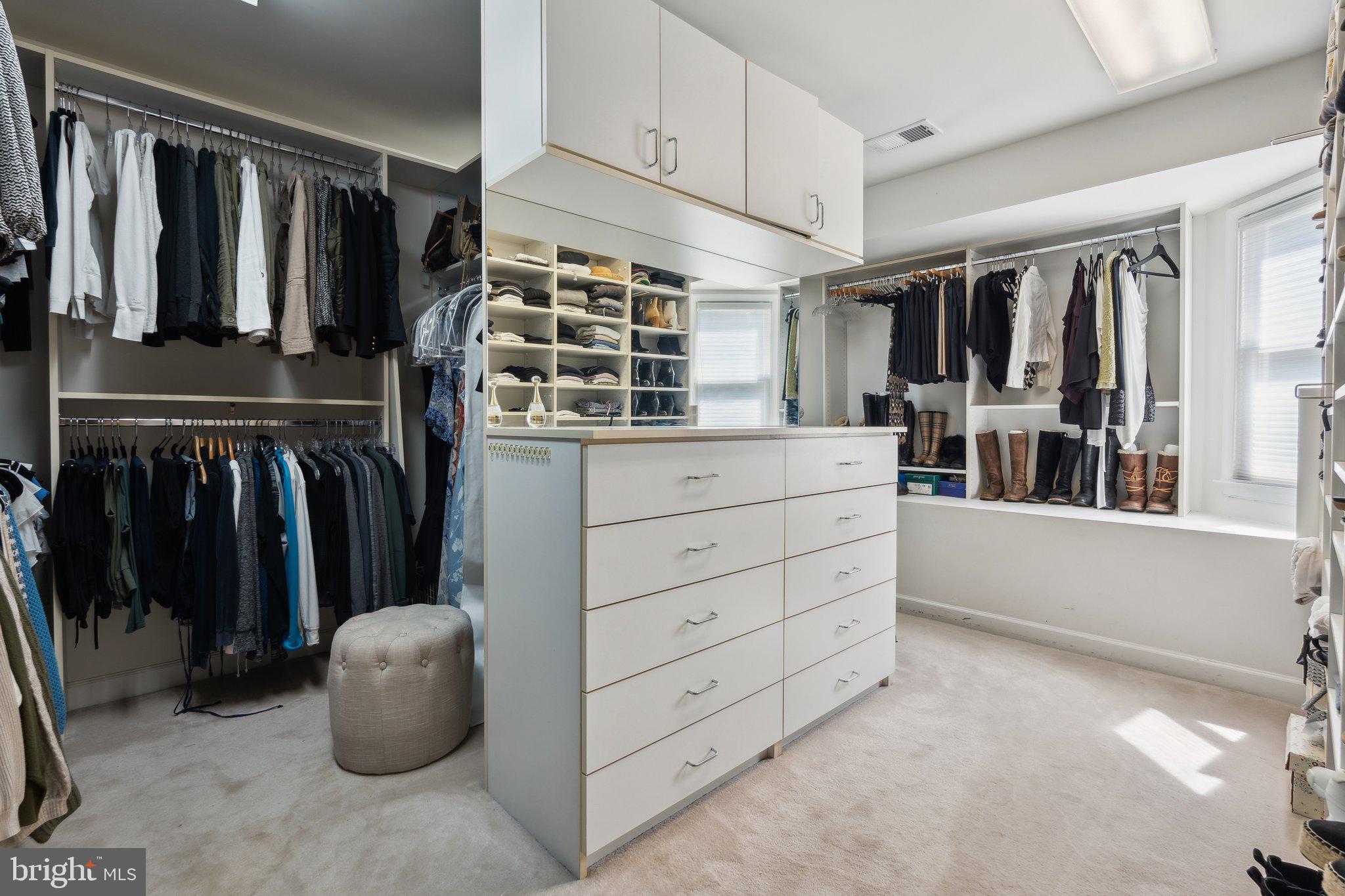 LAKEWOOD ESTATES - Residential