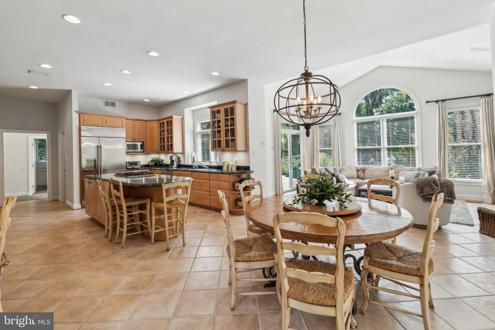 LAKEWOOD ESTATES - Residential