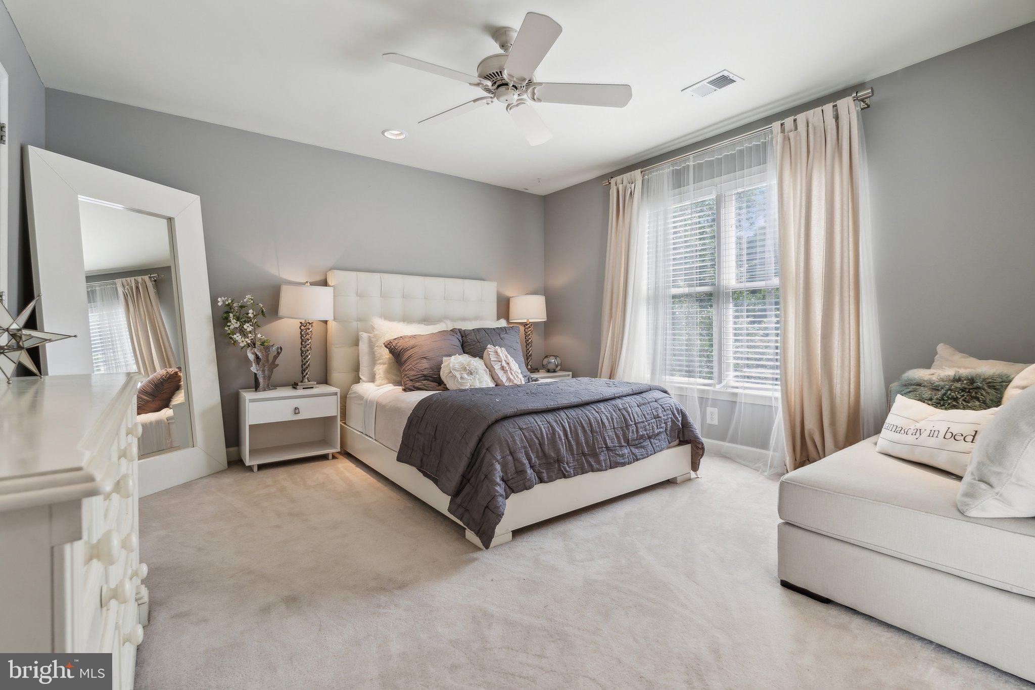 LAKEWOOD ESTATES - Residential