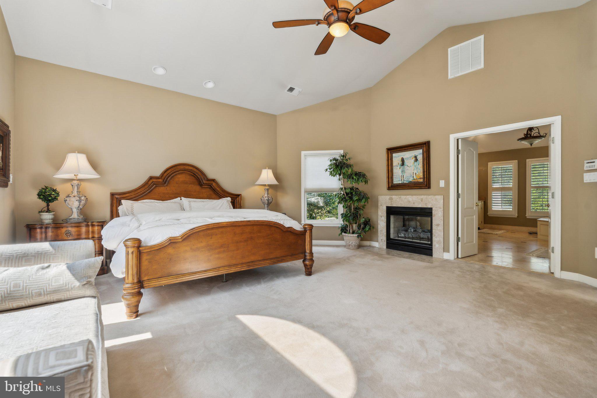 LAKEWOOD ESTATES - Residential