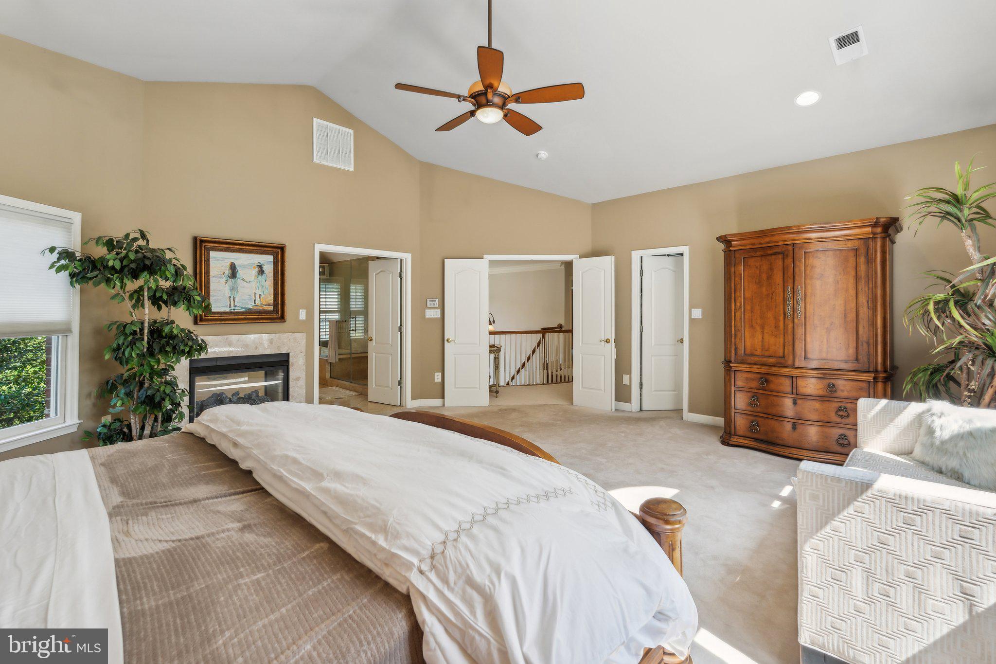 LAKEWOOD ESTATES - Residential