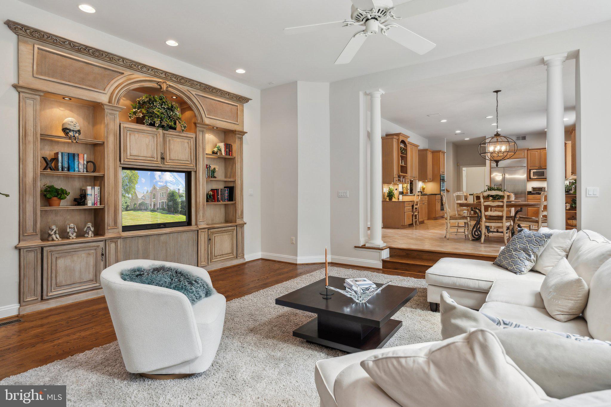 LAKEWOOD ESTATES - Residential