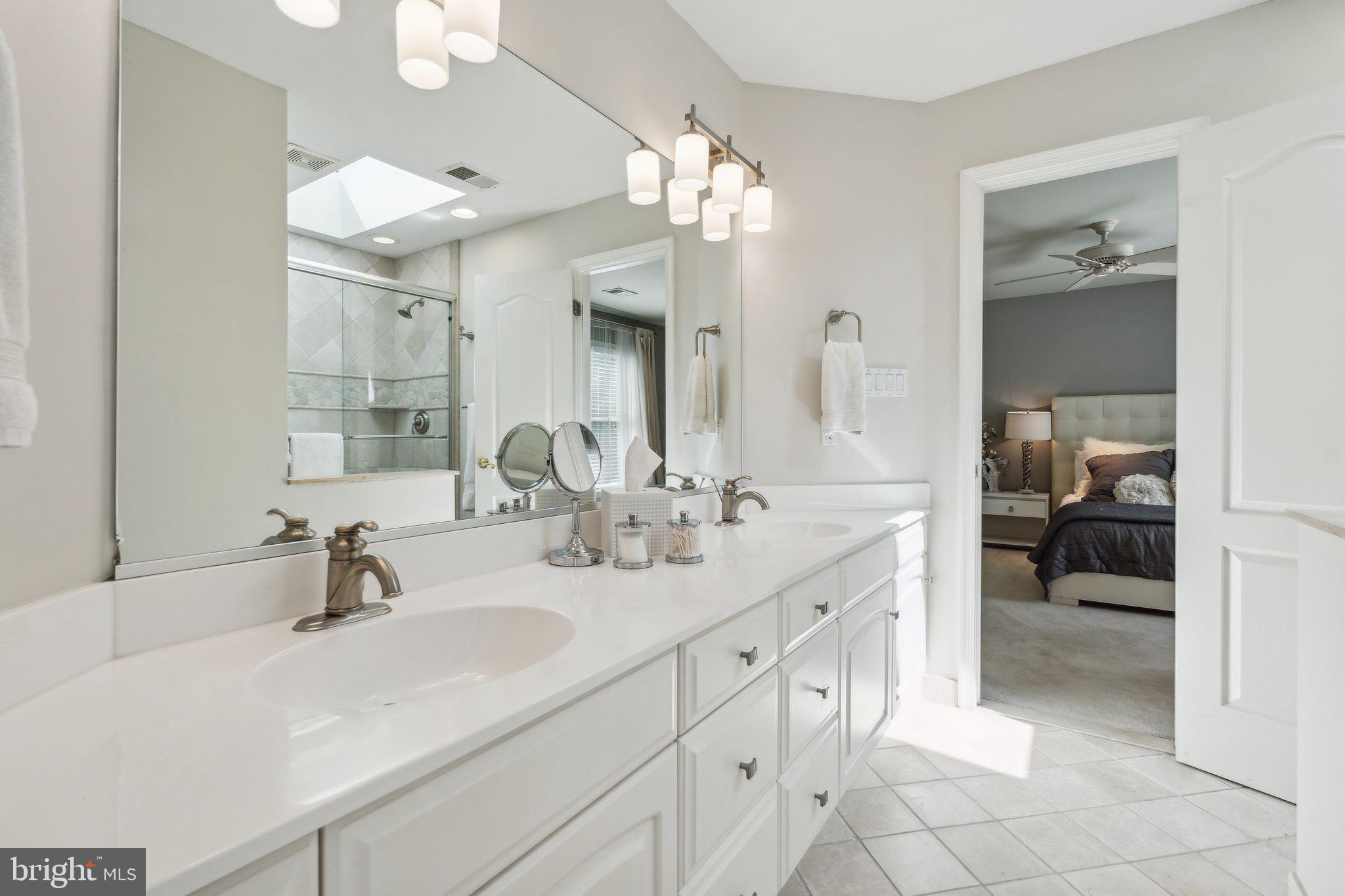 LAKEWOOD ESTATES - Residential