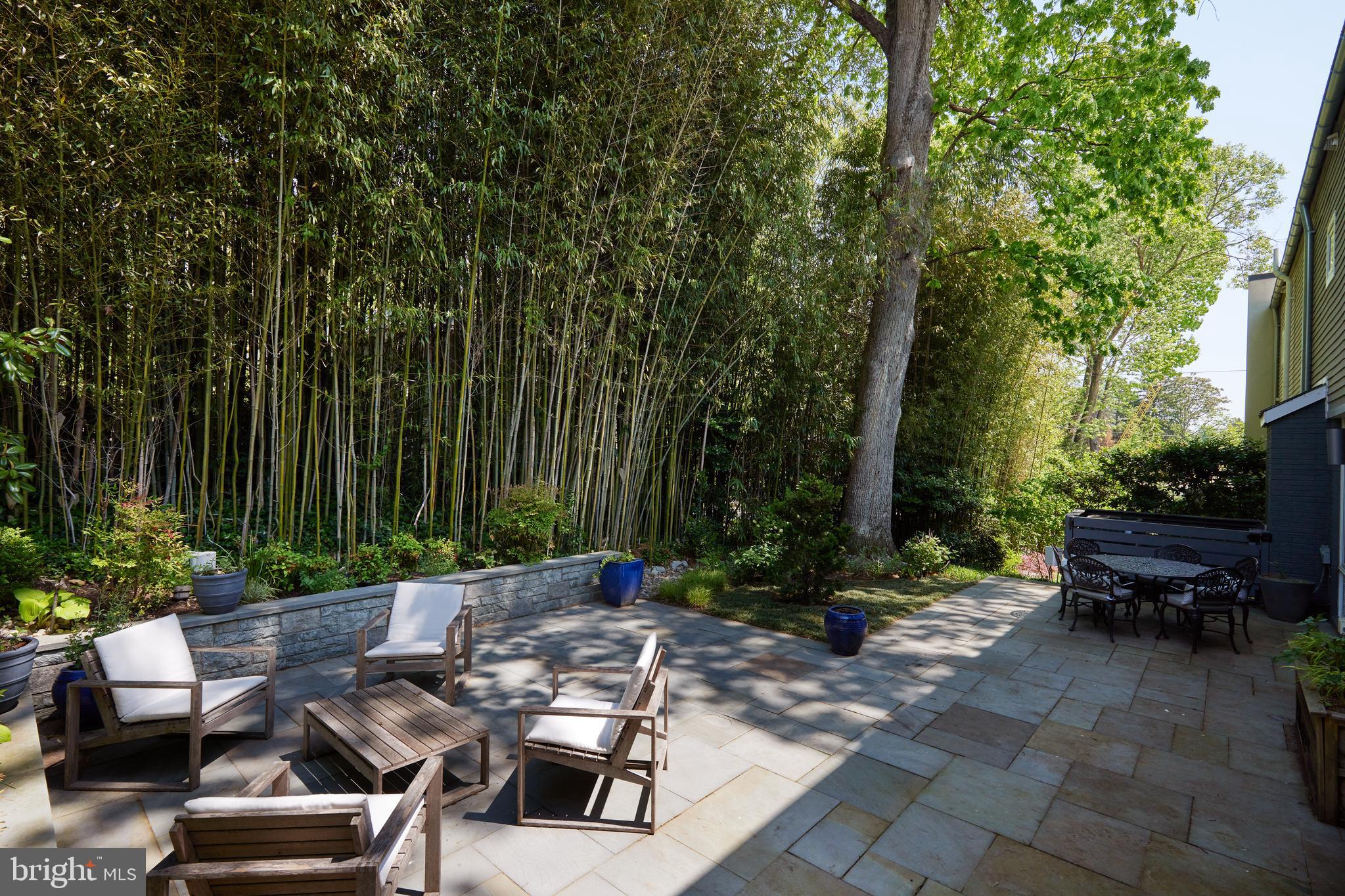 FOREST HILLS - Residential
