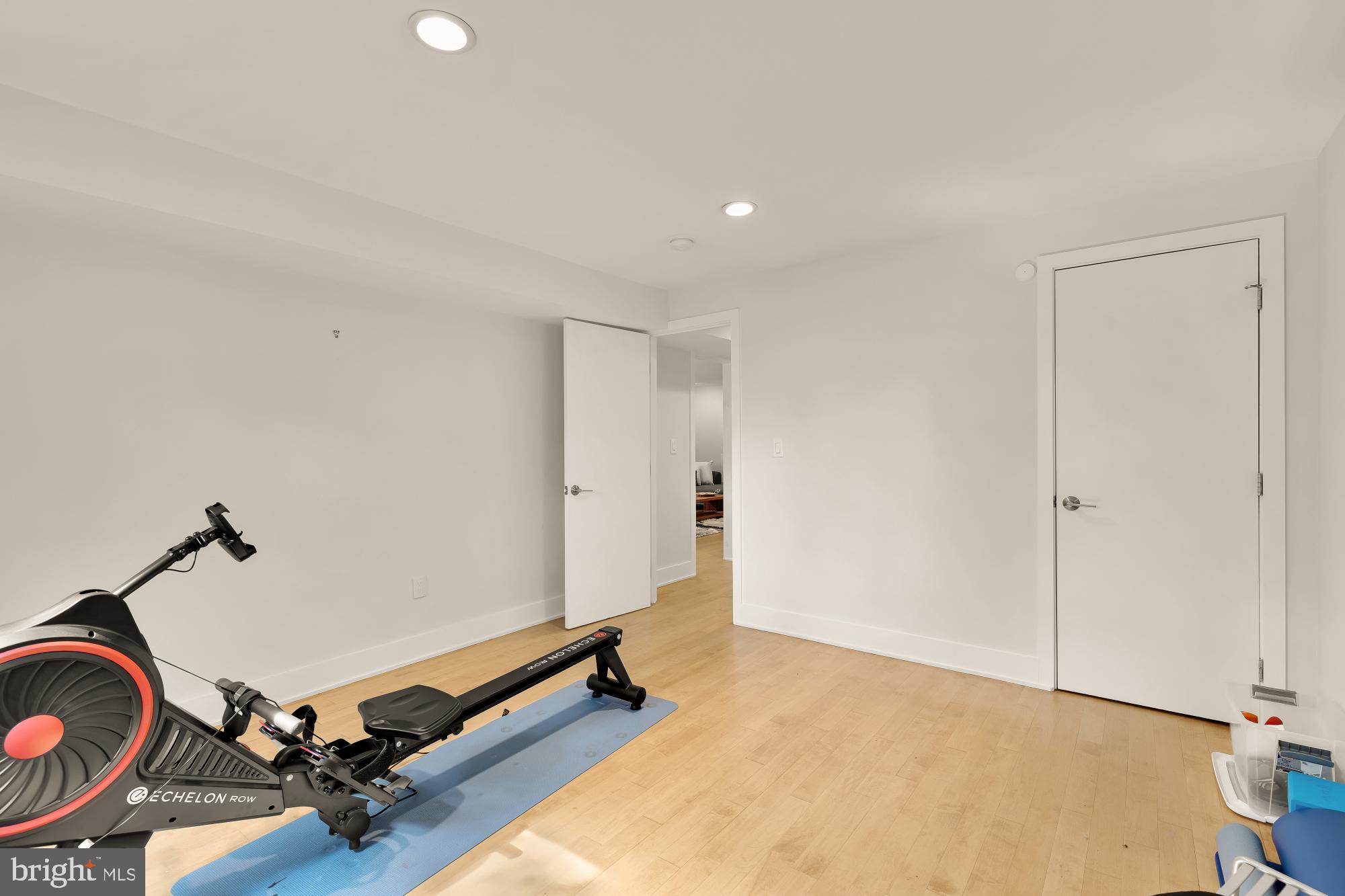 FOREST HILLS - Residential
