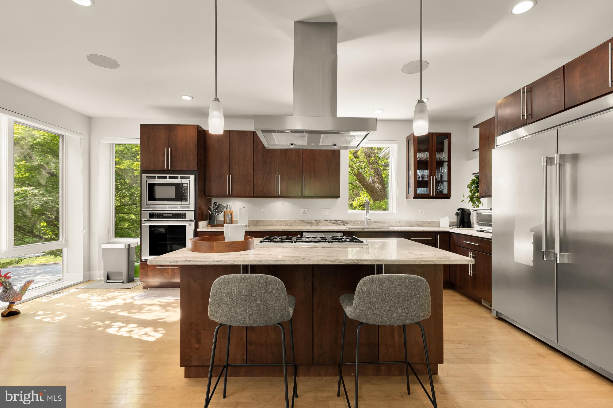 FOREST HILLS - Residential