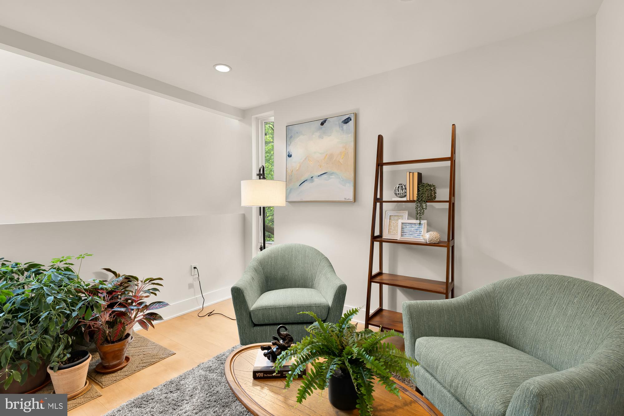 FOREST HILLS - Residential