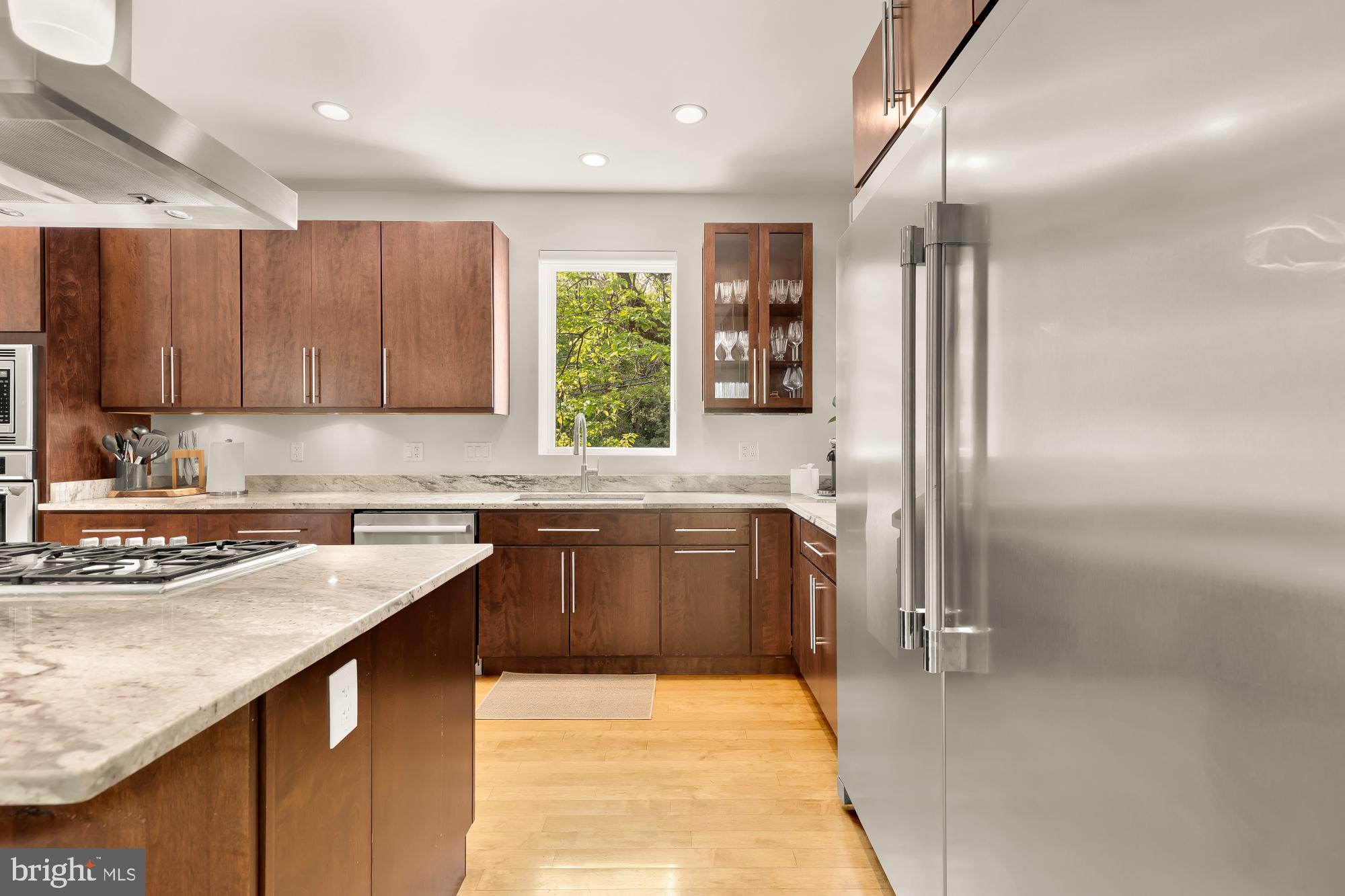 FOREST HILLS - Residential