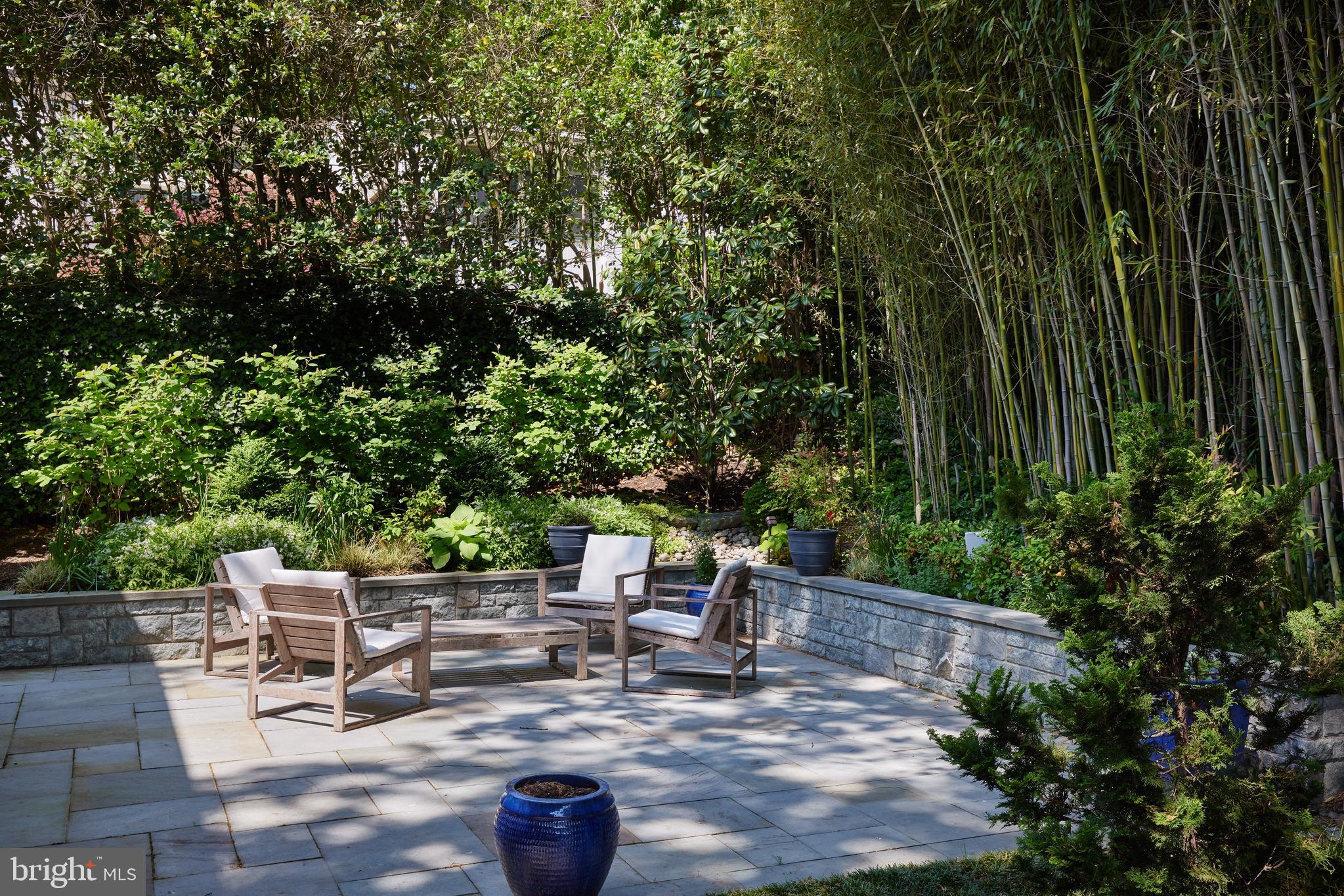 FOREST HILLS - Residential