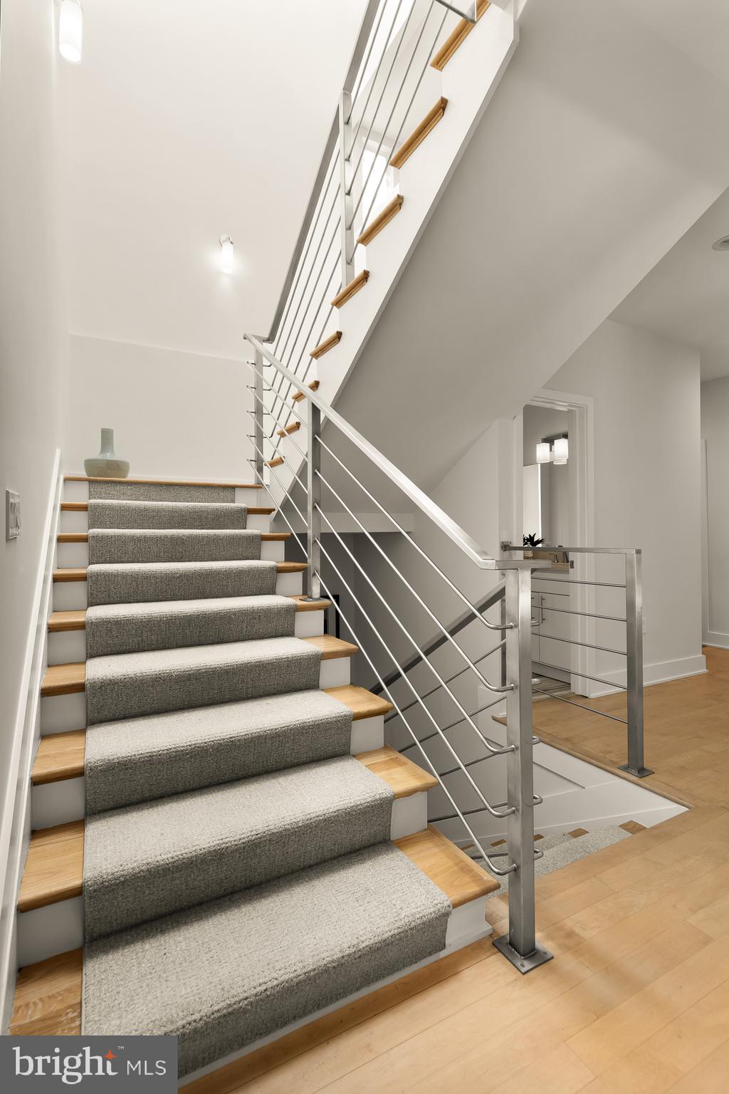 FOREST HILLS - Residential