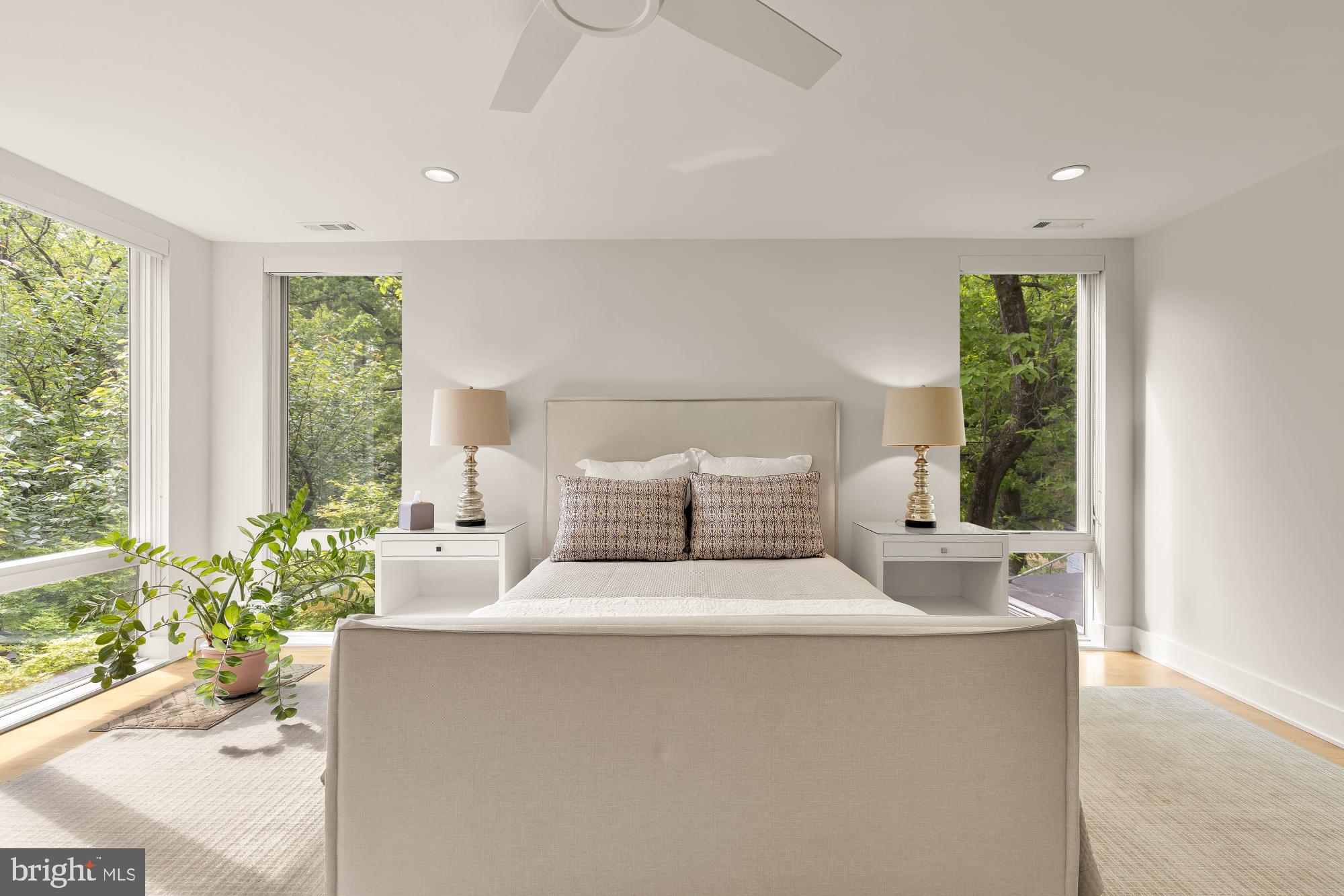 FOREST HILLS - Residential