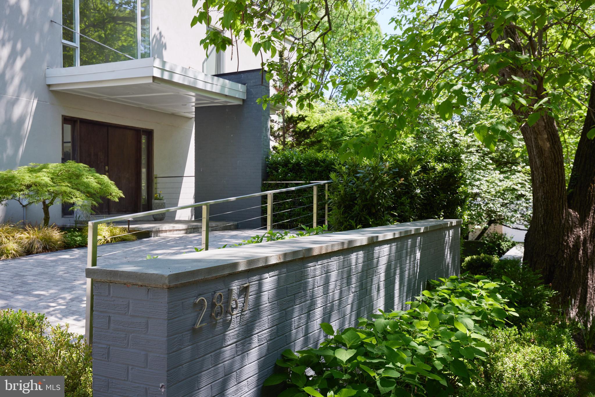 FOREST HILLS - Residential
