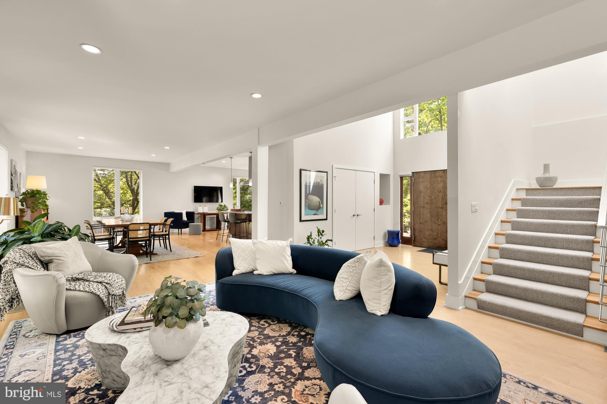 FOREST HILLS - Residential