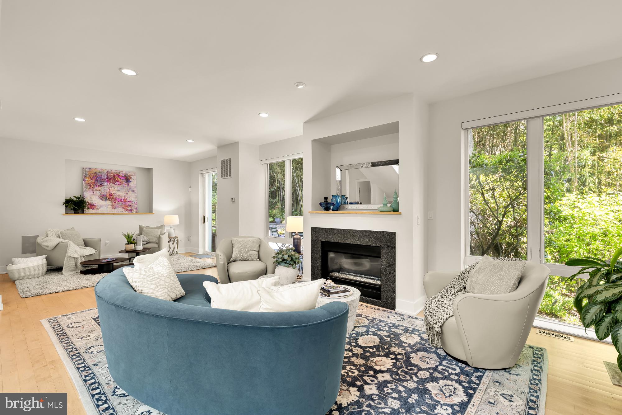 FOREST HILLS - Residential