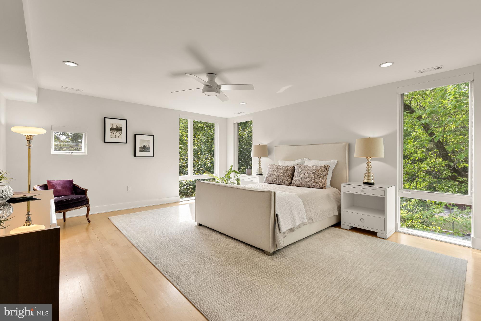 FOREST HILLS - Residential