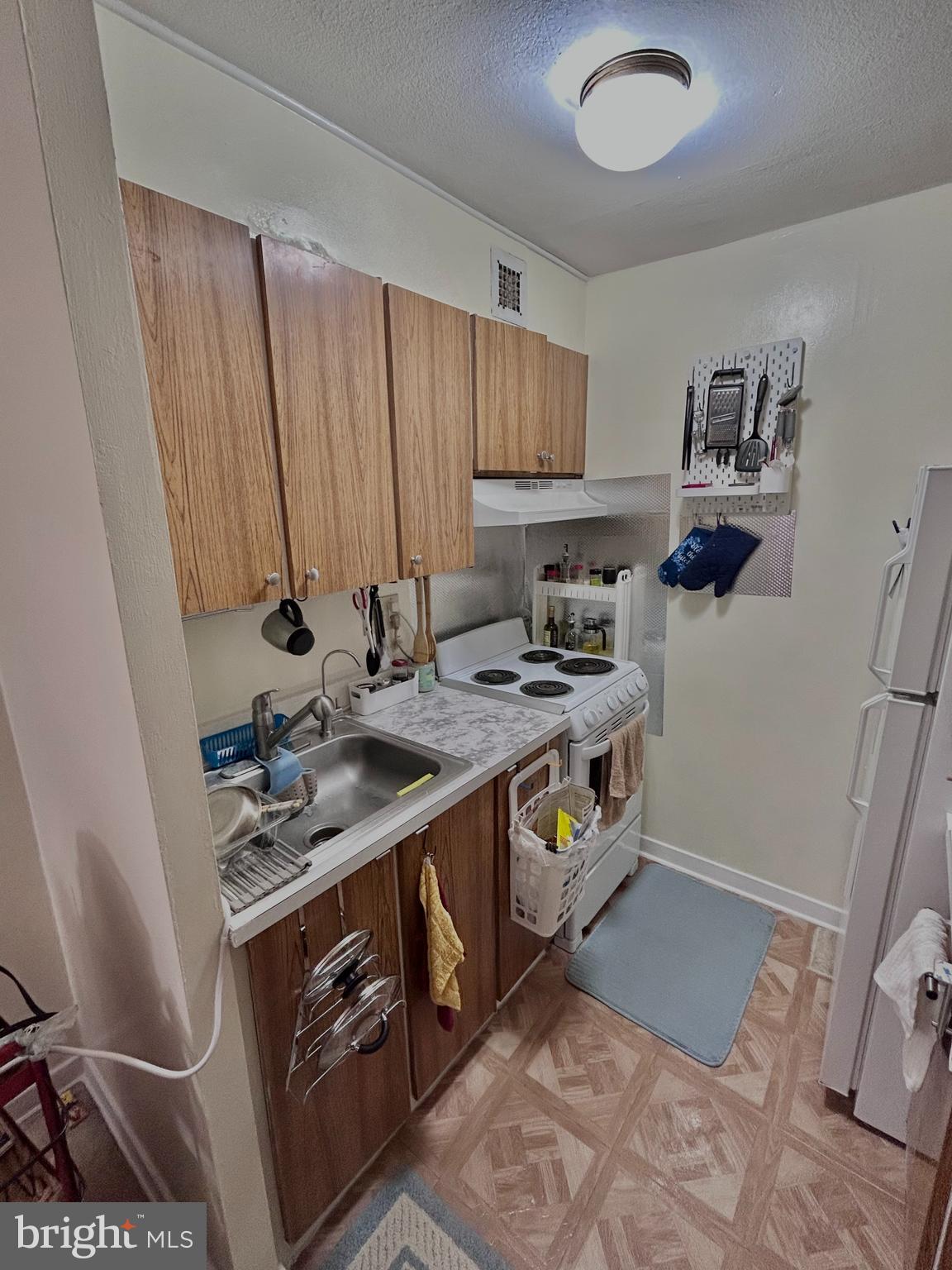 RITTENHOUSE SQUARE - Residential Lease