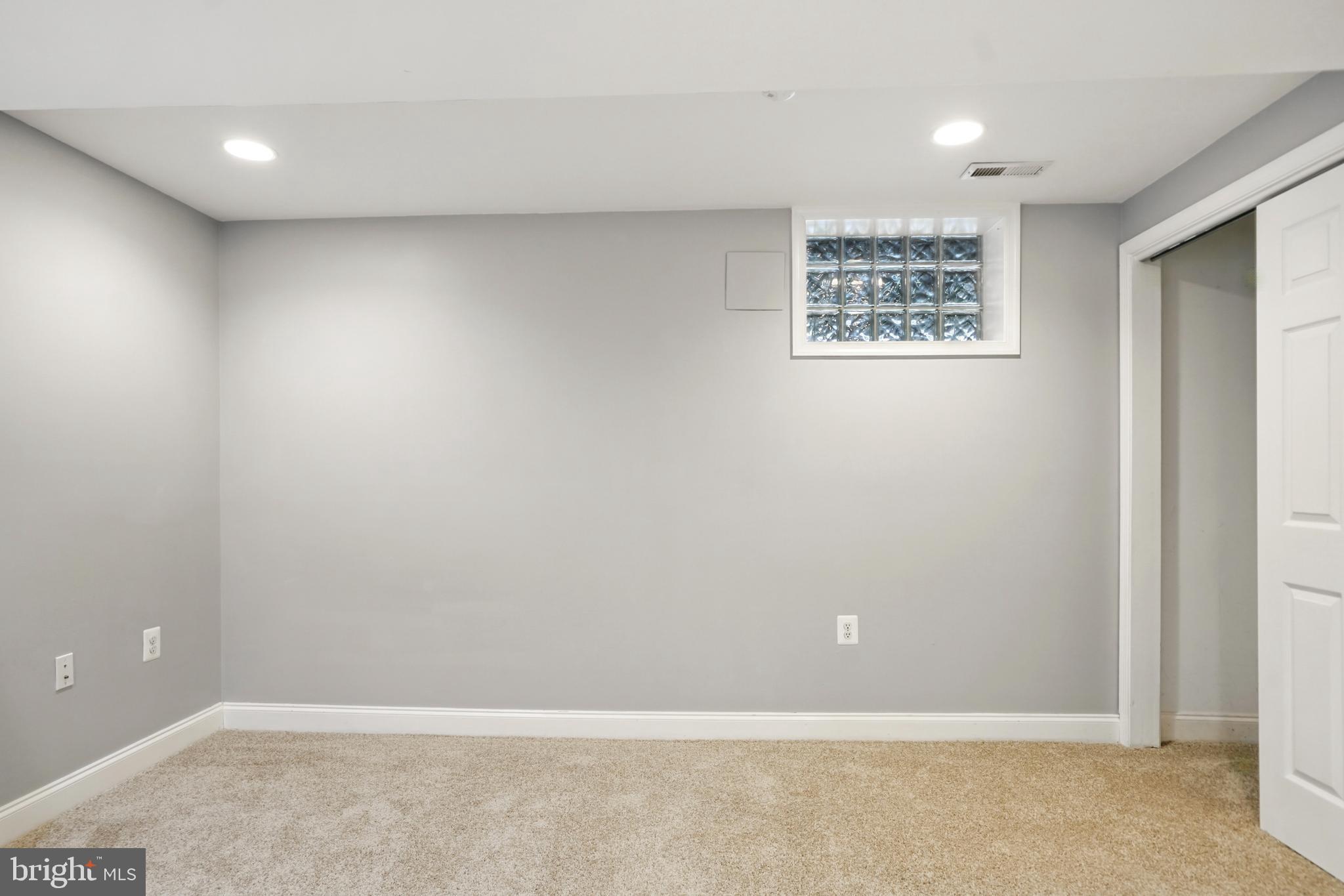 UPTON VILLAGE NORTH - Residential