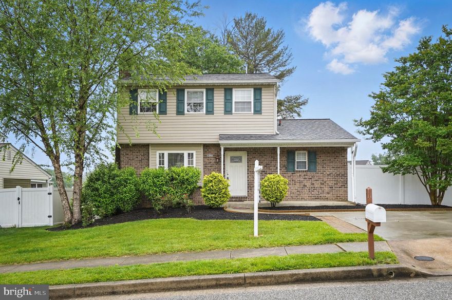 THIS STUNNING COLONIAL BOASTS FOUR BEDROOMS, 3.5 BATHROOMS AND IS SITUATED ON A LARGE PRIVACY FENCED YARD!! INTERIOR FEATURES INCLUDE HARDWOOD FLOORS, TWO COZY FIREPLACES, GRANITE COUNTERTOPS, STAINLESS STEEL APPLIANCES, 42 INCH CABINETS, CROWN MOLDINGS, RECESS LIGHTING, SLIDERS TO LARGE DECK, SPACIOUS FAMILY ROOM, AND MORE! PRIMARY BATH HAS WHIRLPOOL TUB! BRAND NEW CARPETING ON LOWER AND UPPER LEVELS!! RECENT ROOF TOO!! EASY TO SHOW AND SELL!