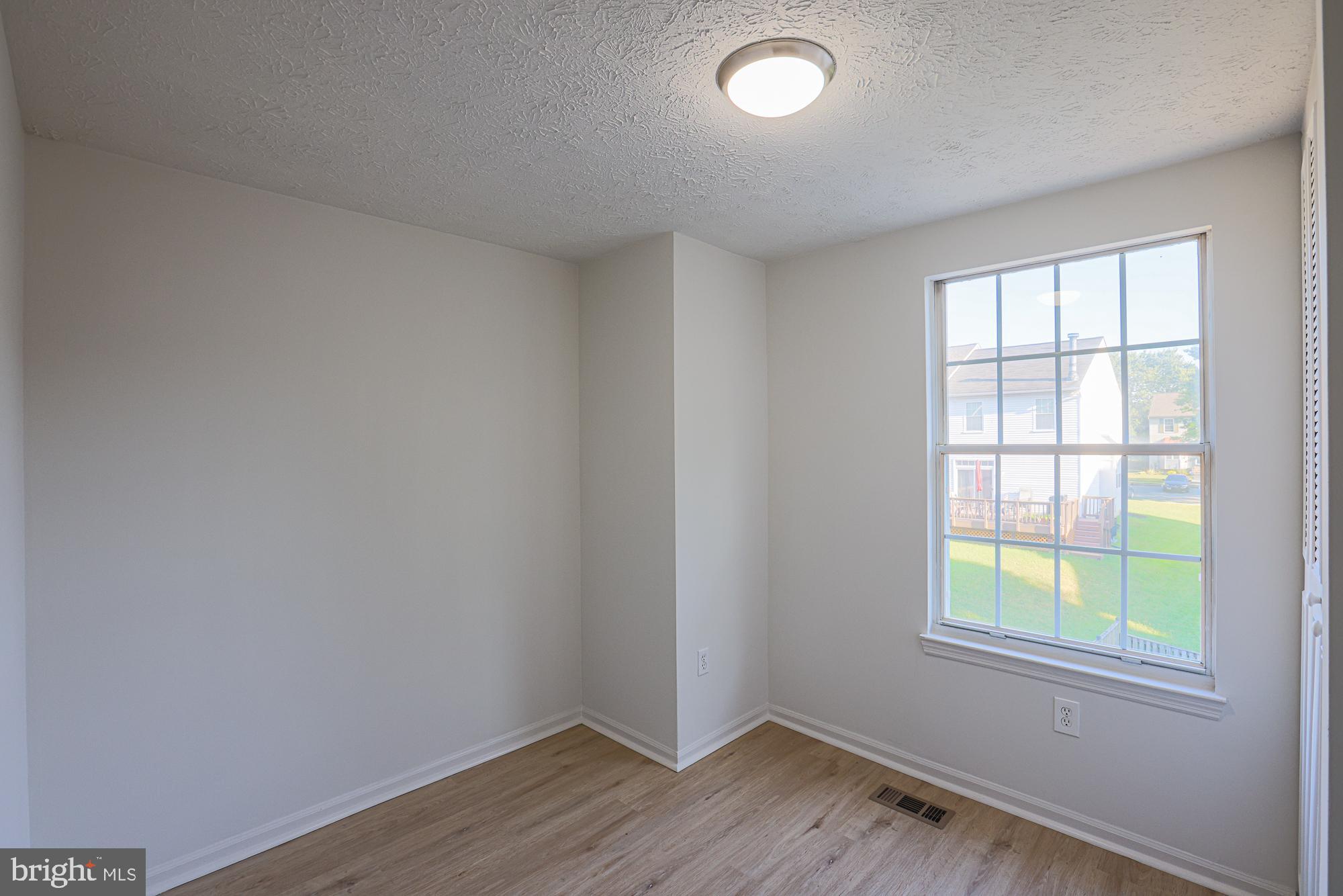 RIDGELYS CHOICE - Residential Lease