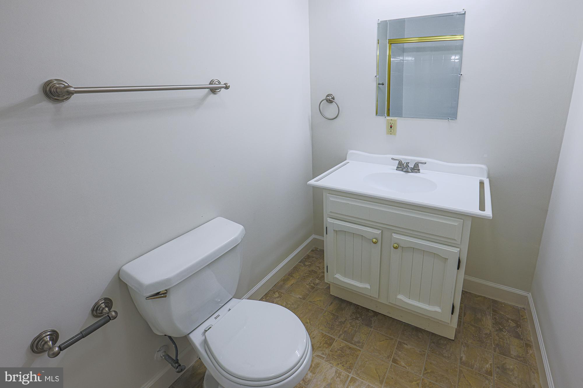 RIDGELYS CHOICE - Residential Lease