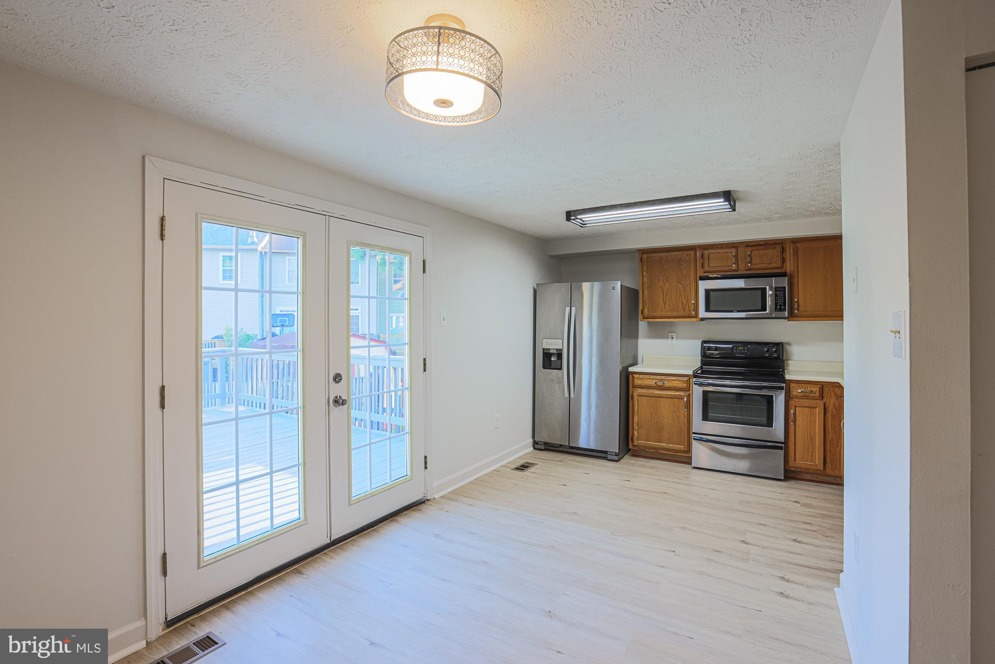 RIDGELYS CHOICE - Residential Lease