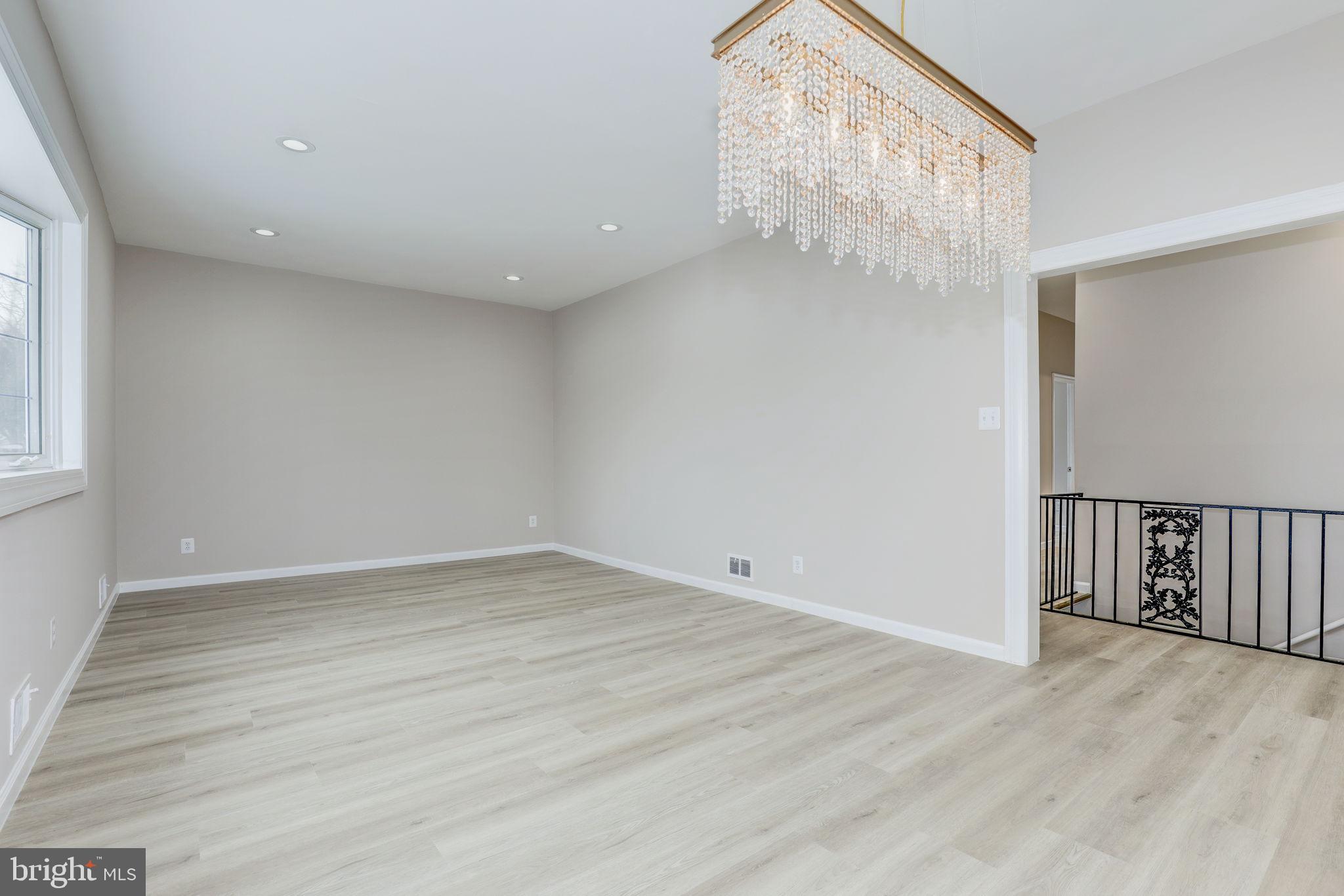 COLUMBIA PARK - Residential