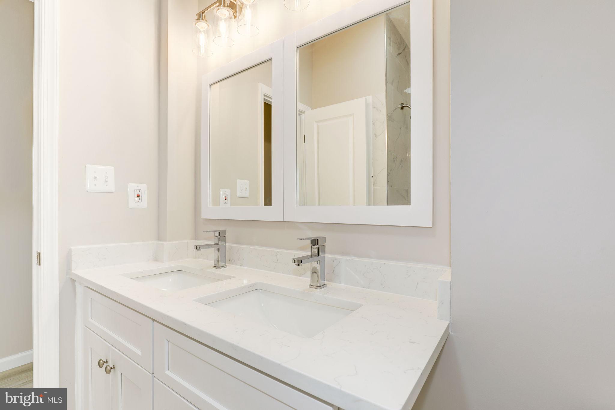 COLUMBIA PARK - Residential