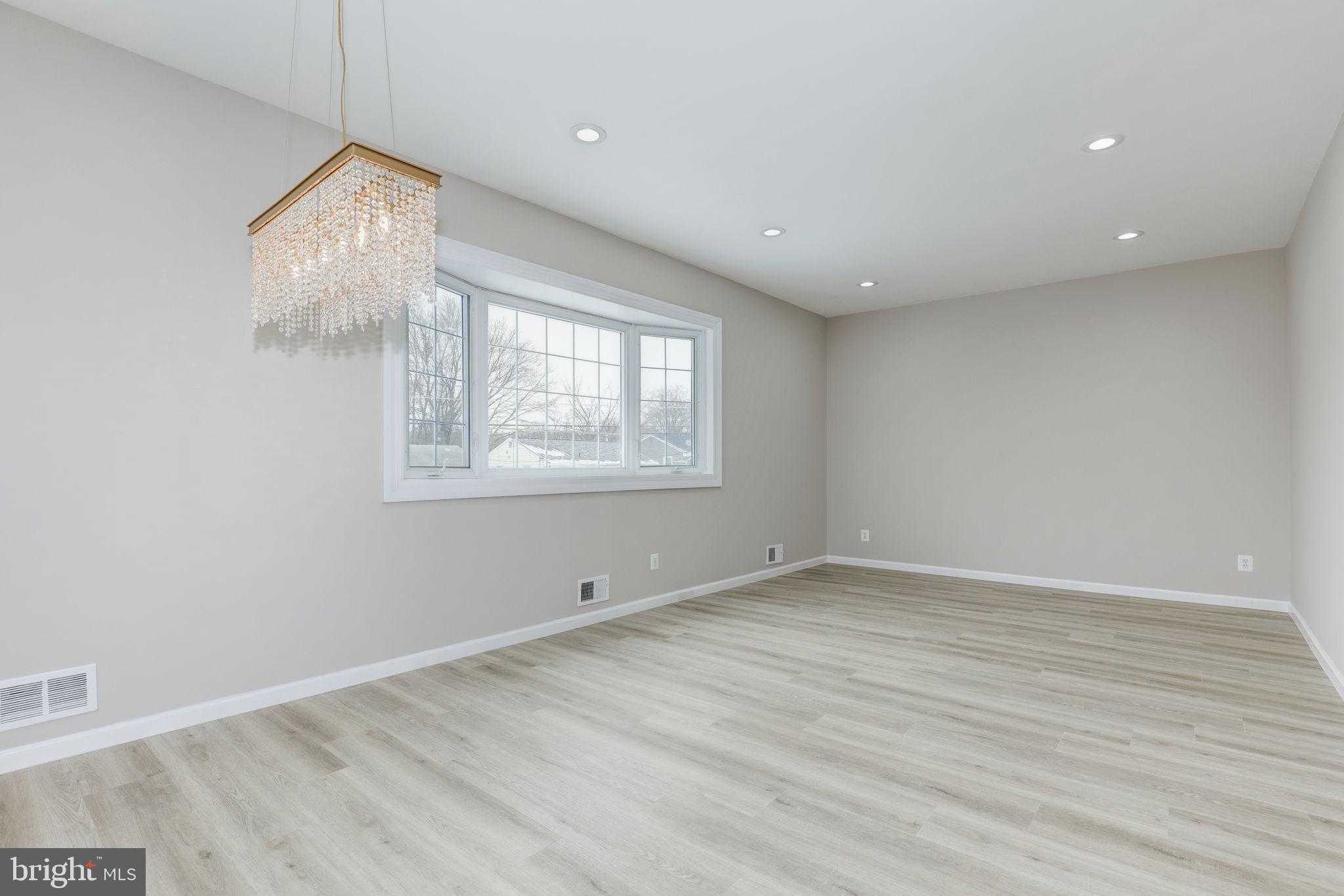 COLUMBIA PARK - Residential