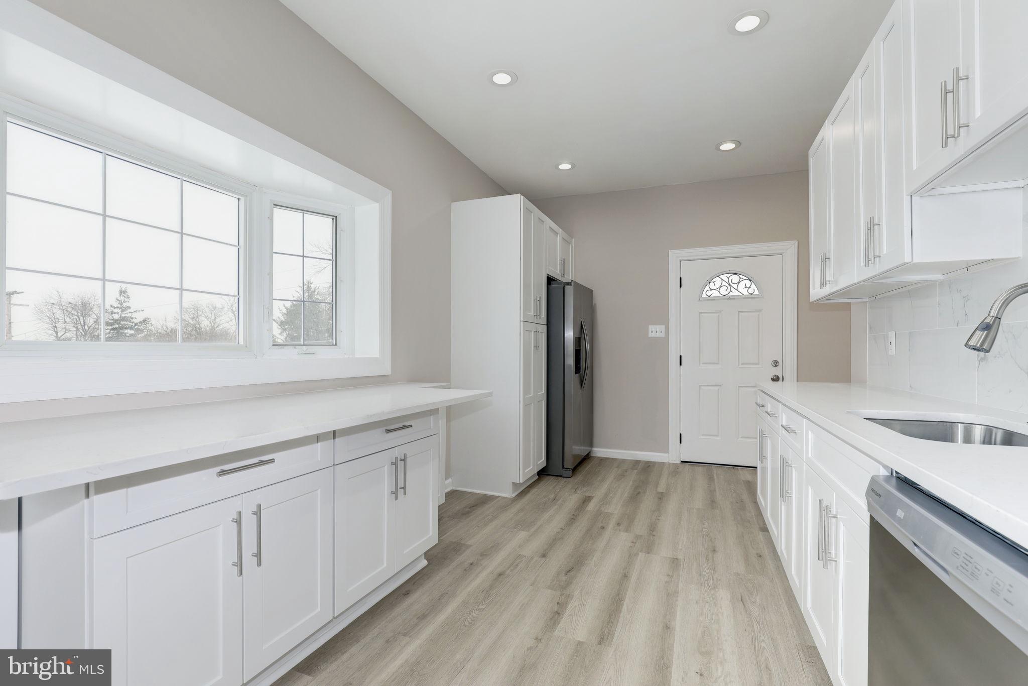 COLUMBIA PARK - Residential