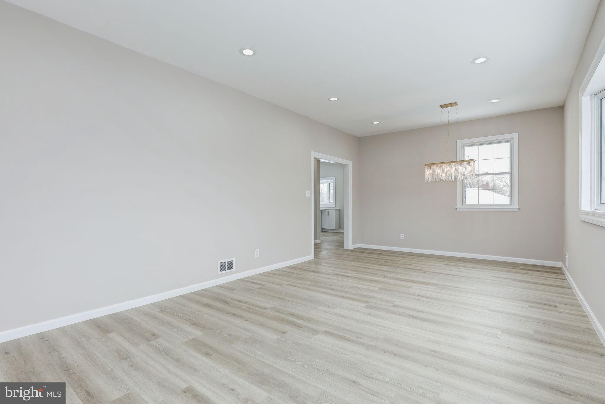 COLUMBIA PARK - Residential