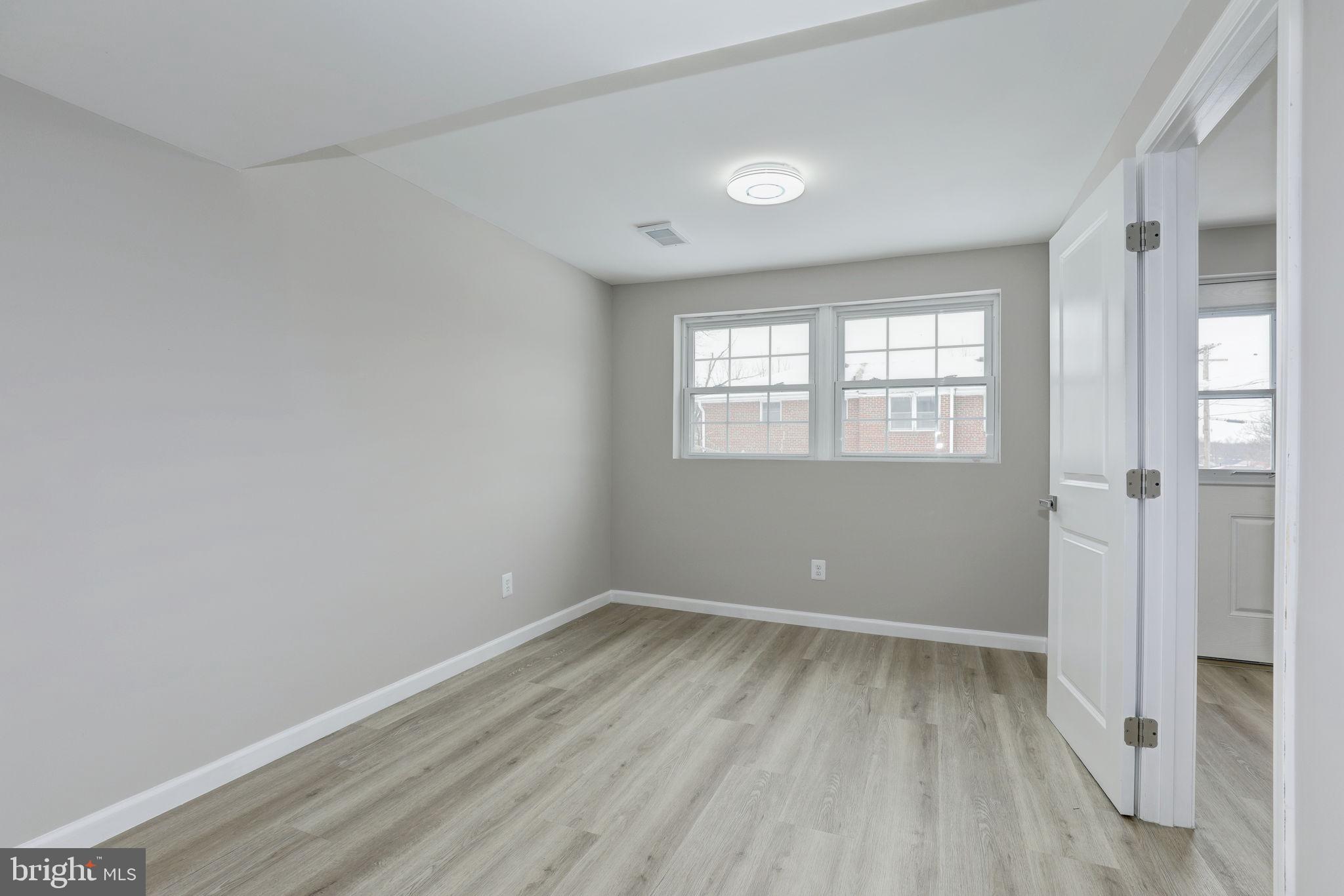 COLUMBIA PARK - Residential