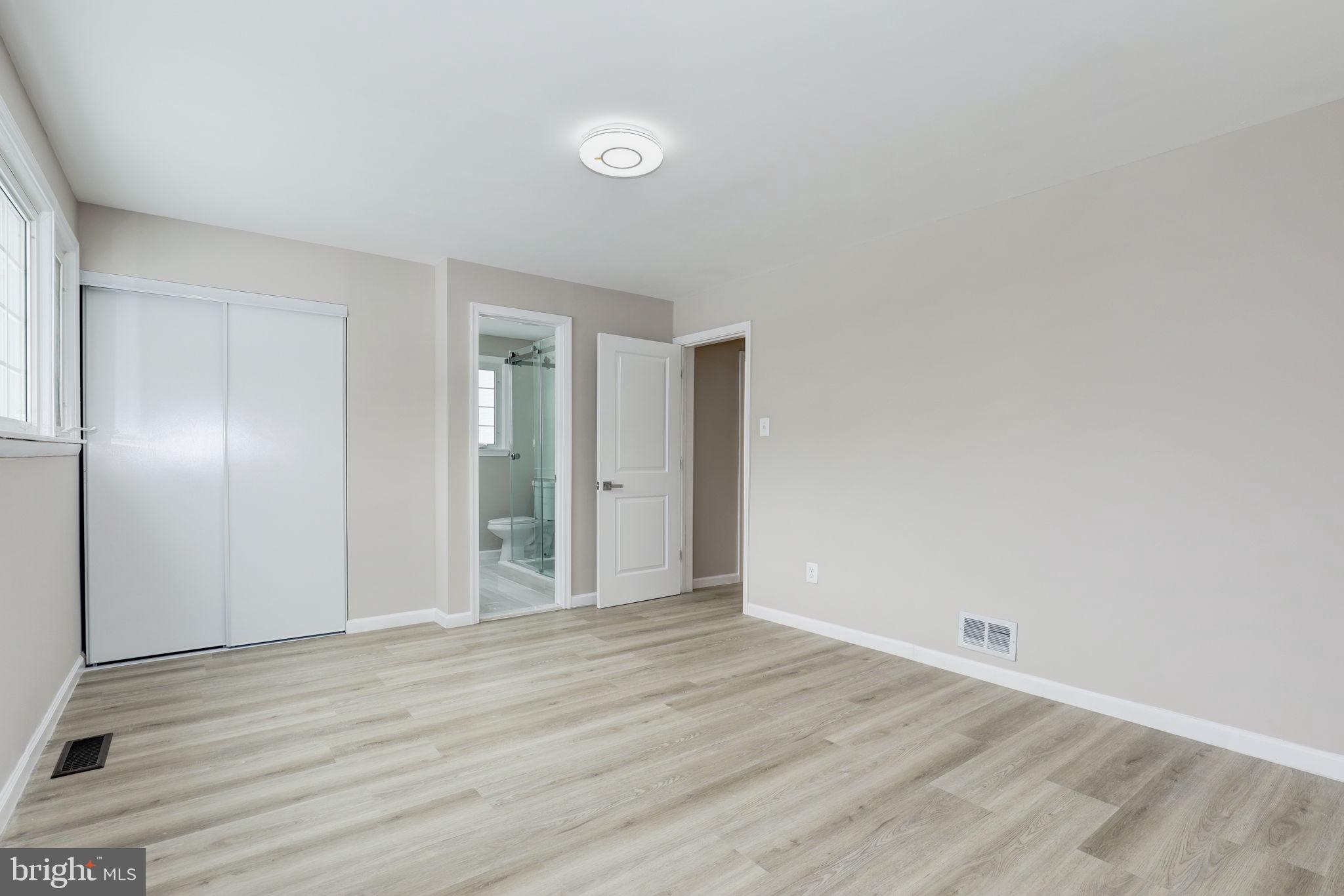 COLUMBIA PARK - Residential