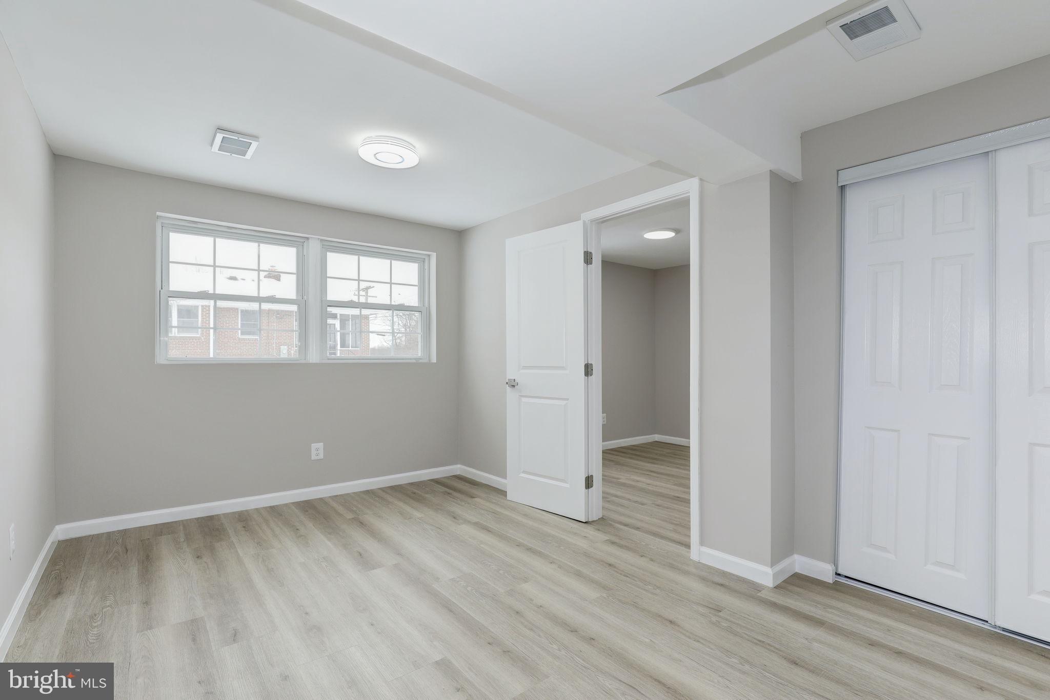 COLUMBIA PARK - Residential