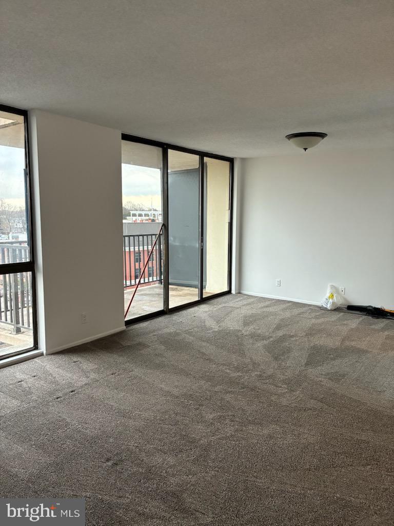 MCLEAN HOUSE NORTH - Residential