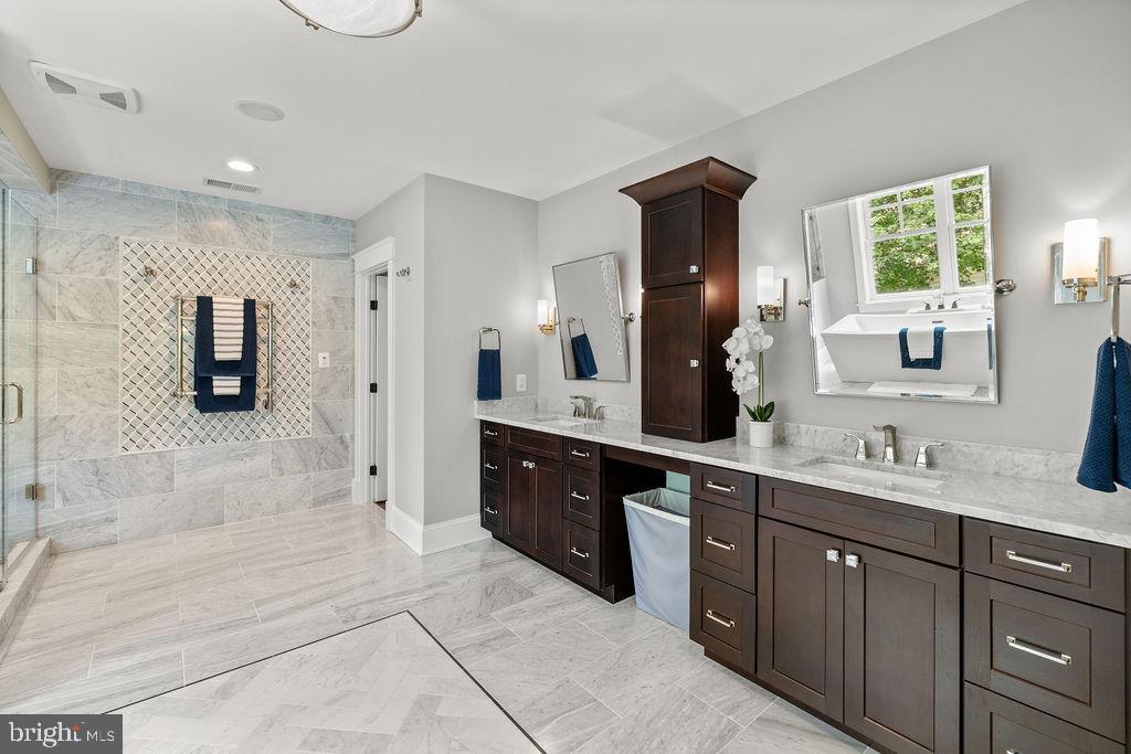 CHESTERBROOK - Residential