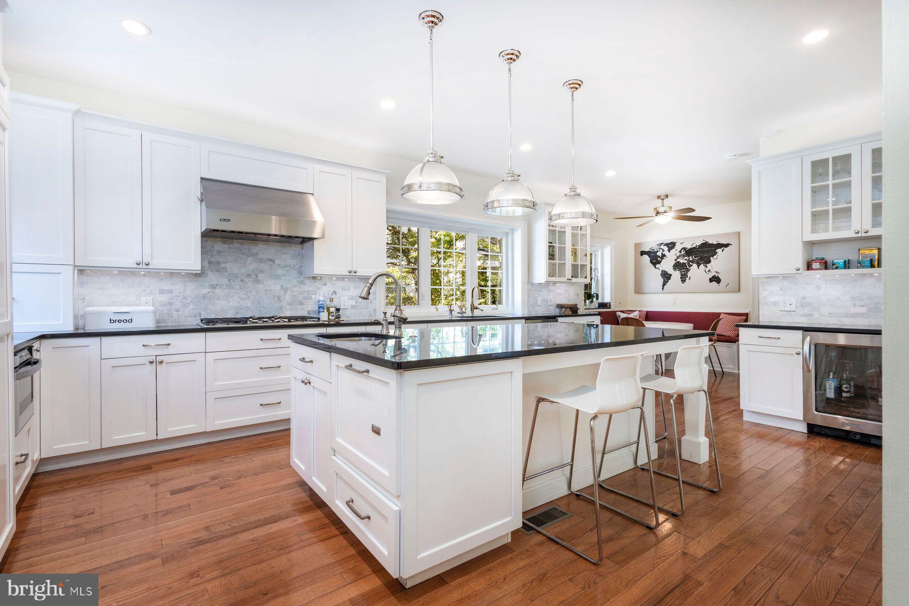 CHESTNUT HILL - Residential